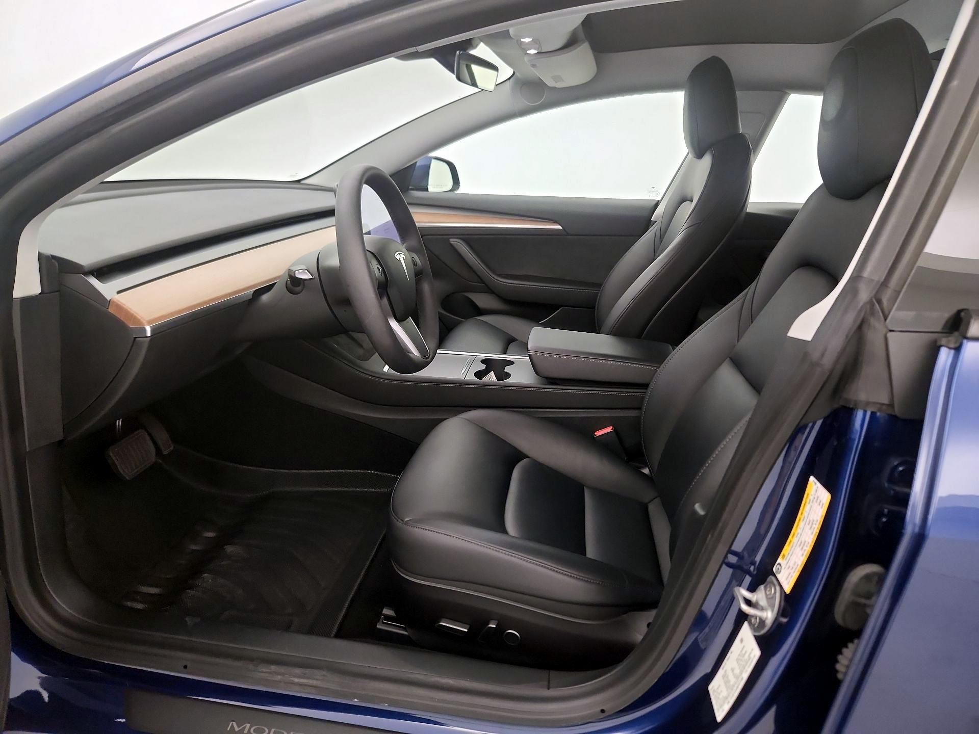 Thumbnail: 2021 Tesla Model 3 - 11