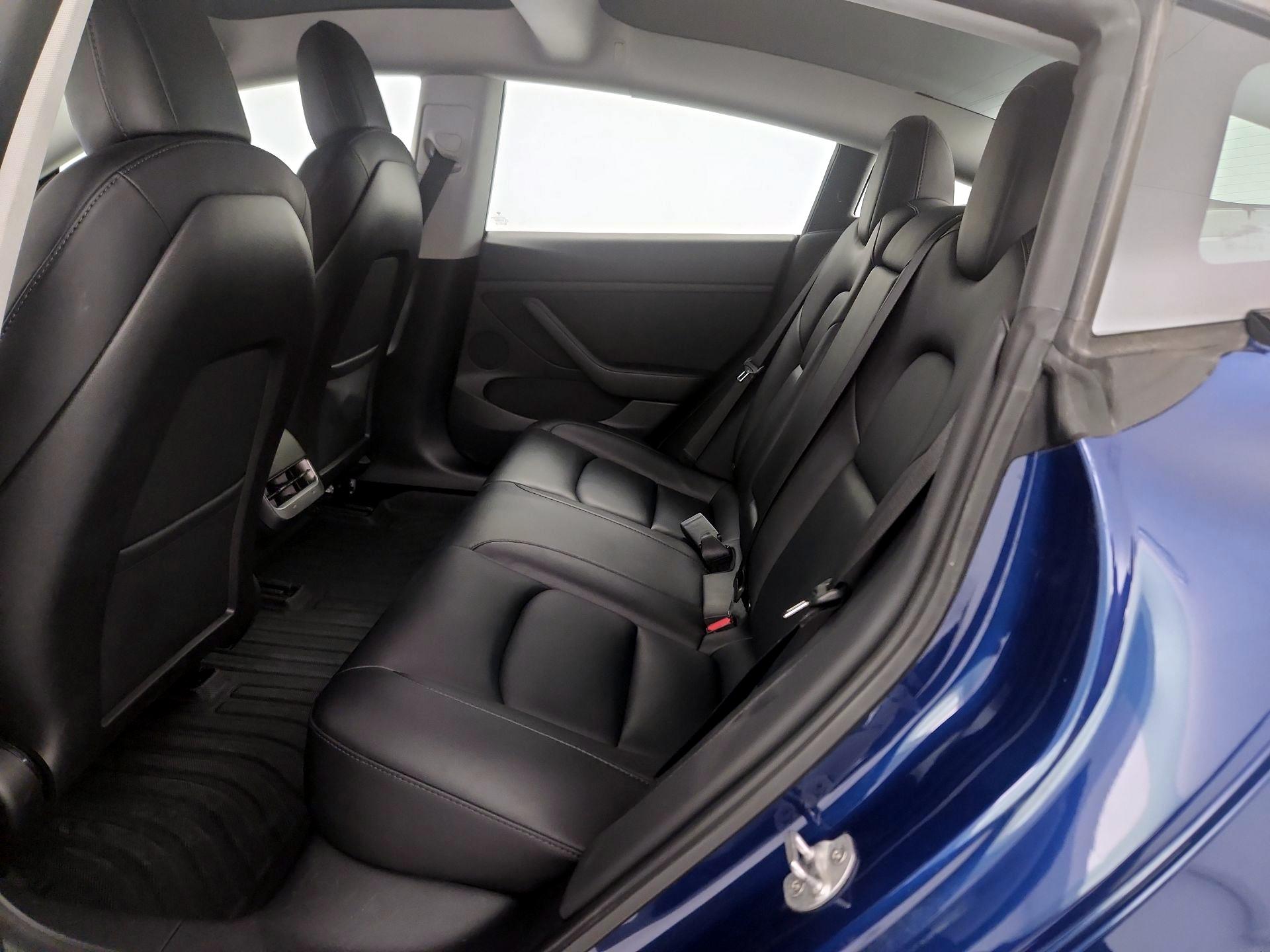Thumbnail: 2021 Tesla Model 3 - 19