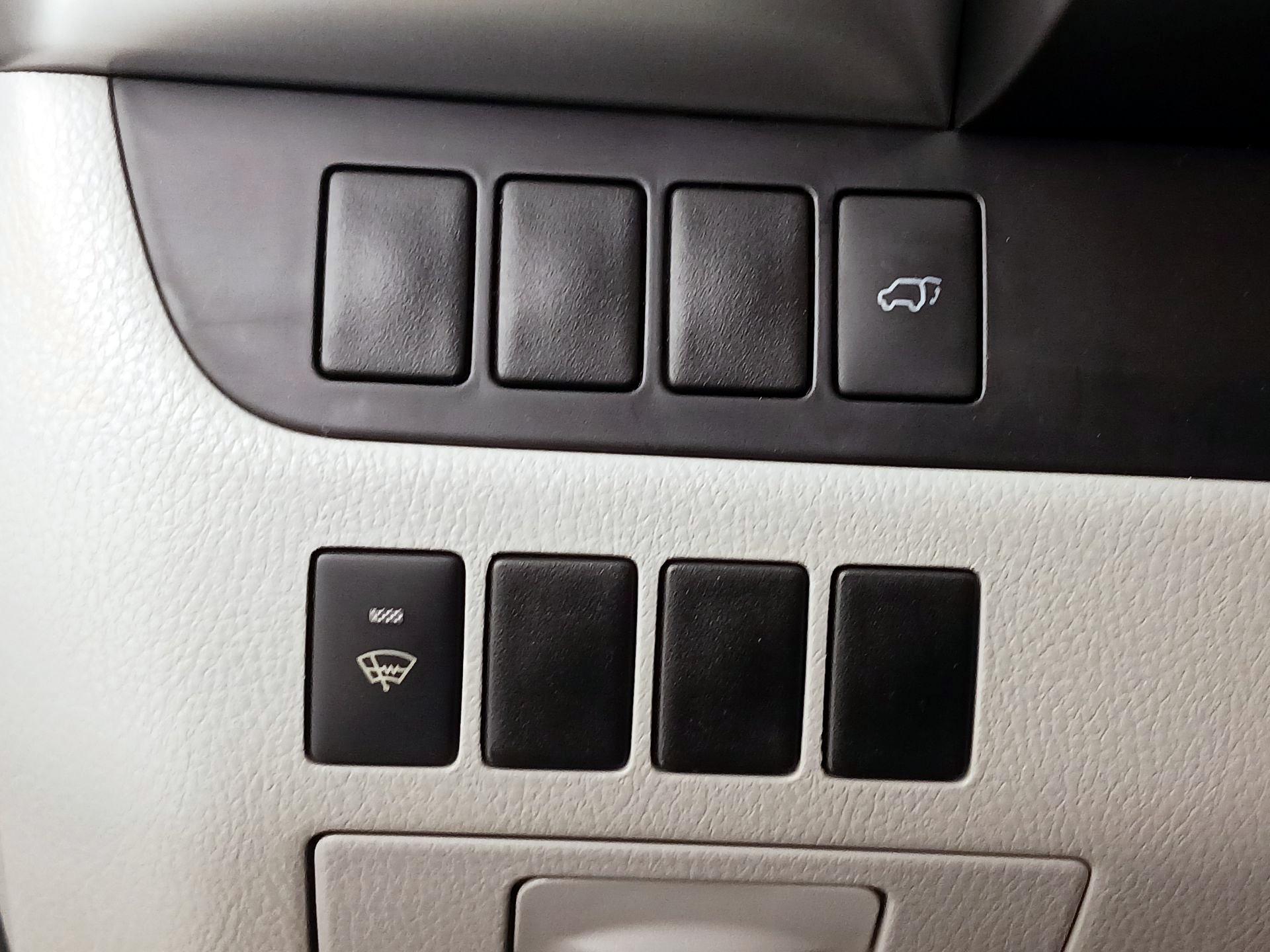 Thumbnail: 2015 Toyota Highlander - 13
