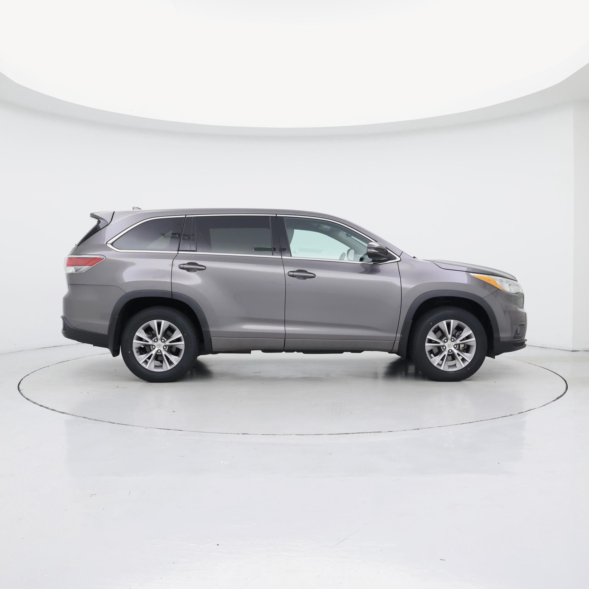 Thumbnail: 2015 Toyota Highlander - 7