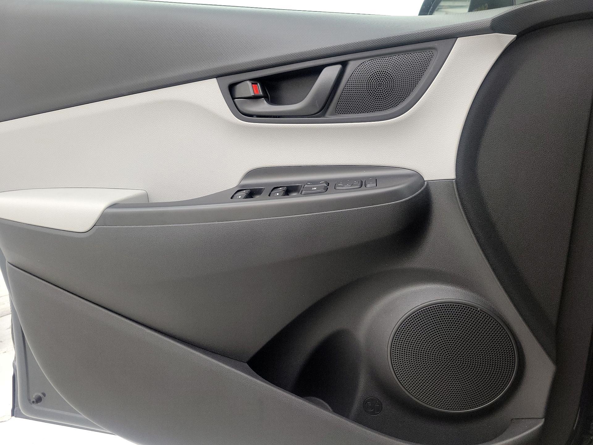Thumbnail: 2022 Hyundai Kona - 12