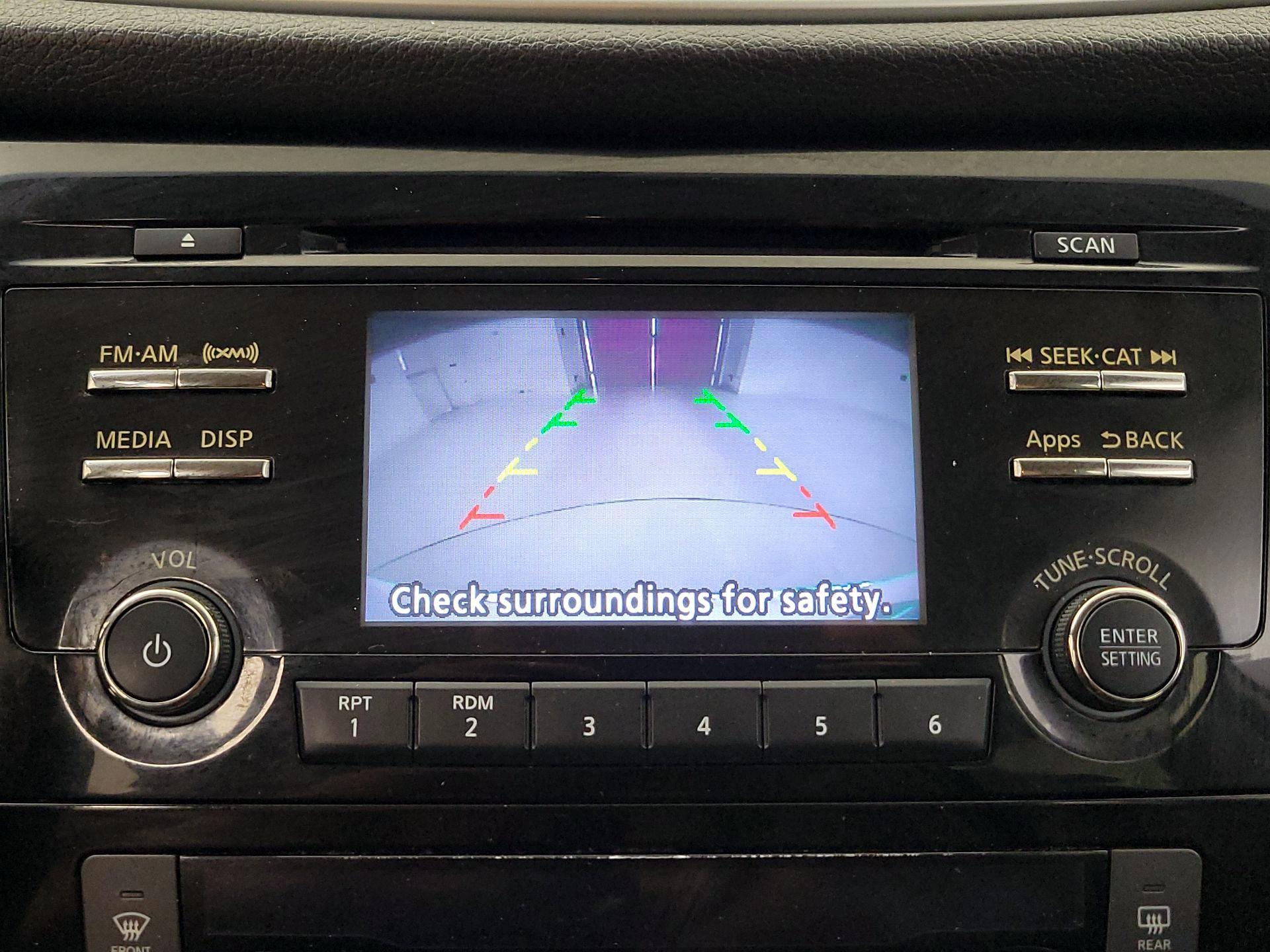 Thumbnail: 2016 Nissan Rogue - 14