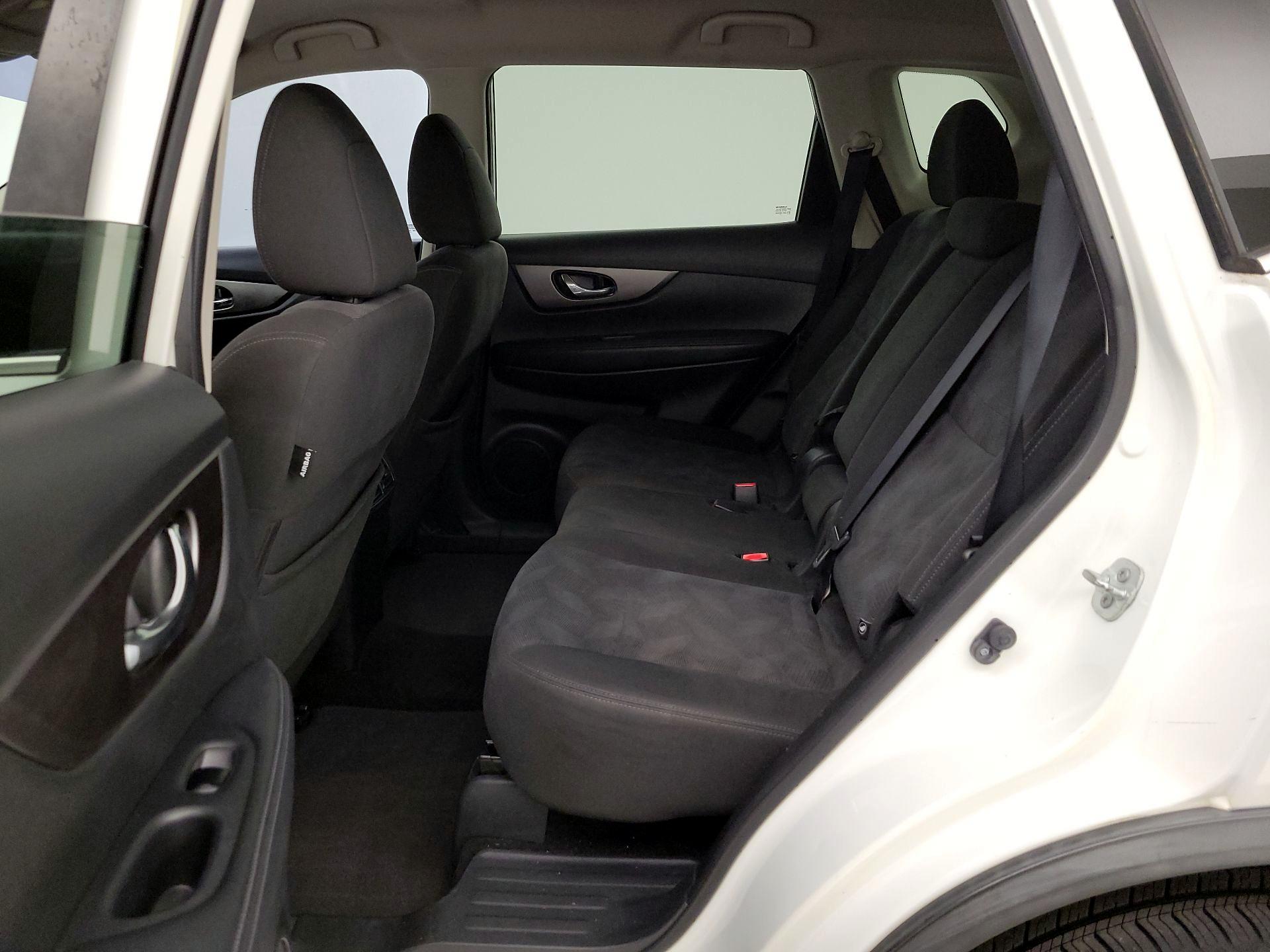 Thumbnail: 2016 Nissan Rogue - 19