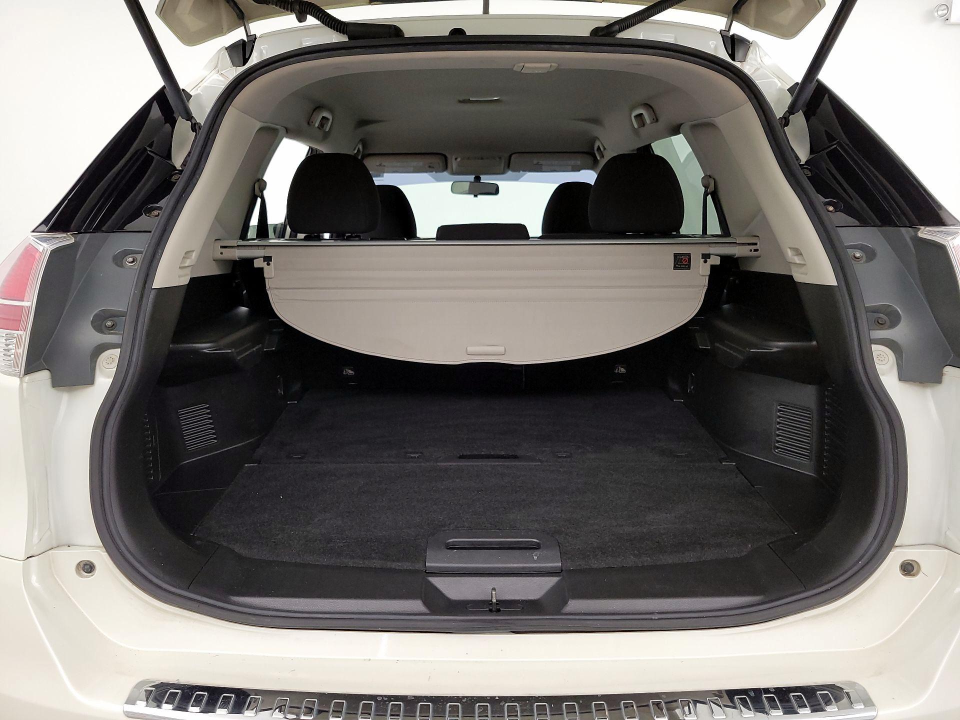 Thumbnail: 2016 Nissan Rogue - 20