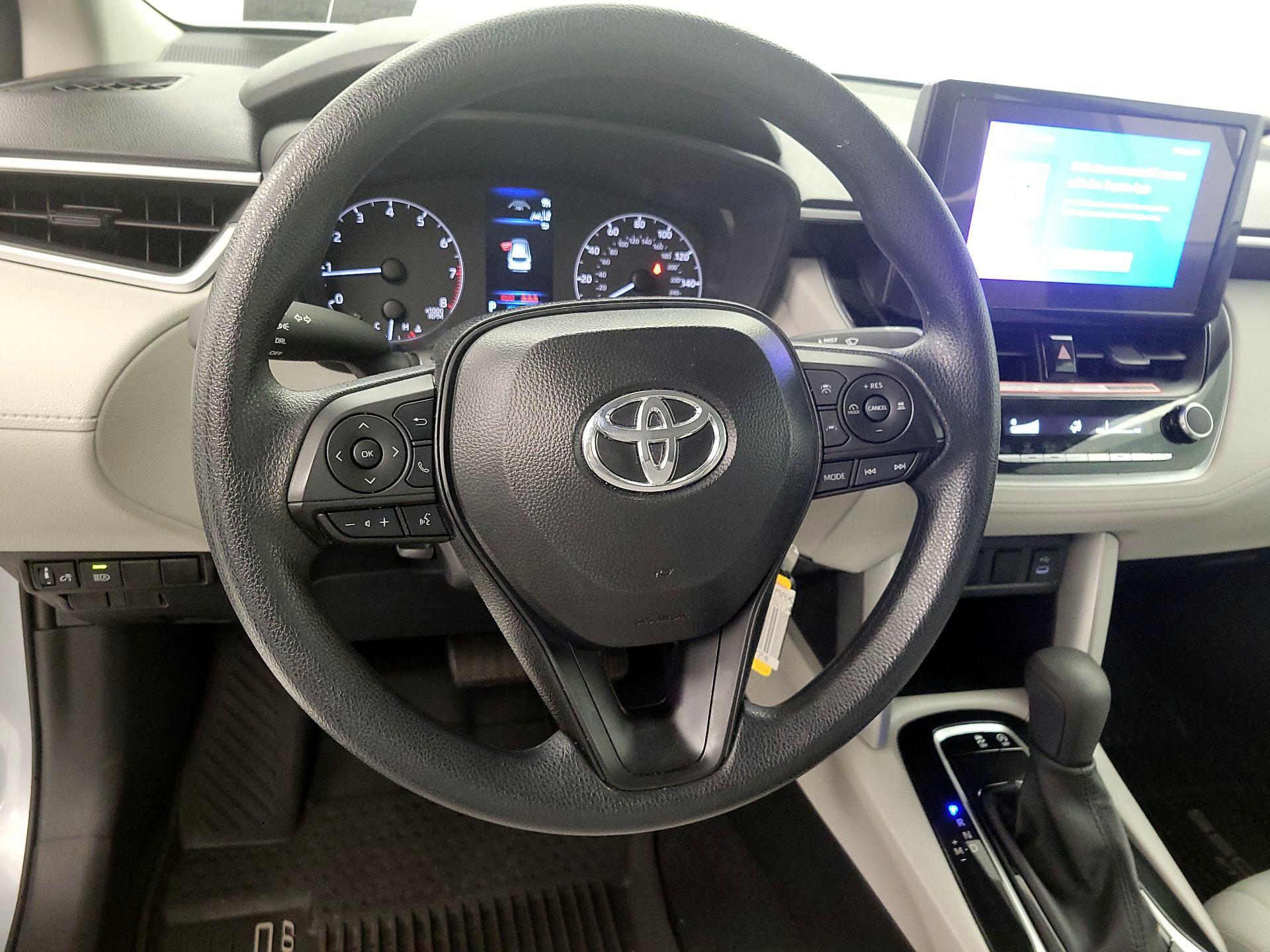 Thumbnail: 2025 Toyota Corolla Cross - 10