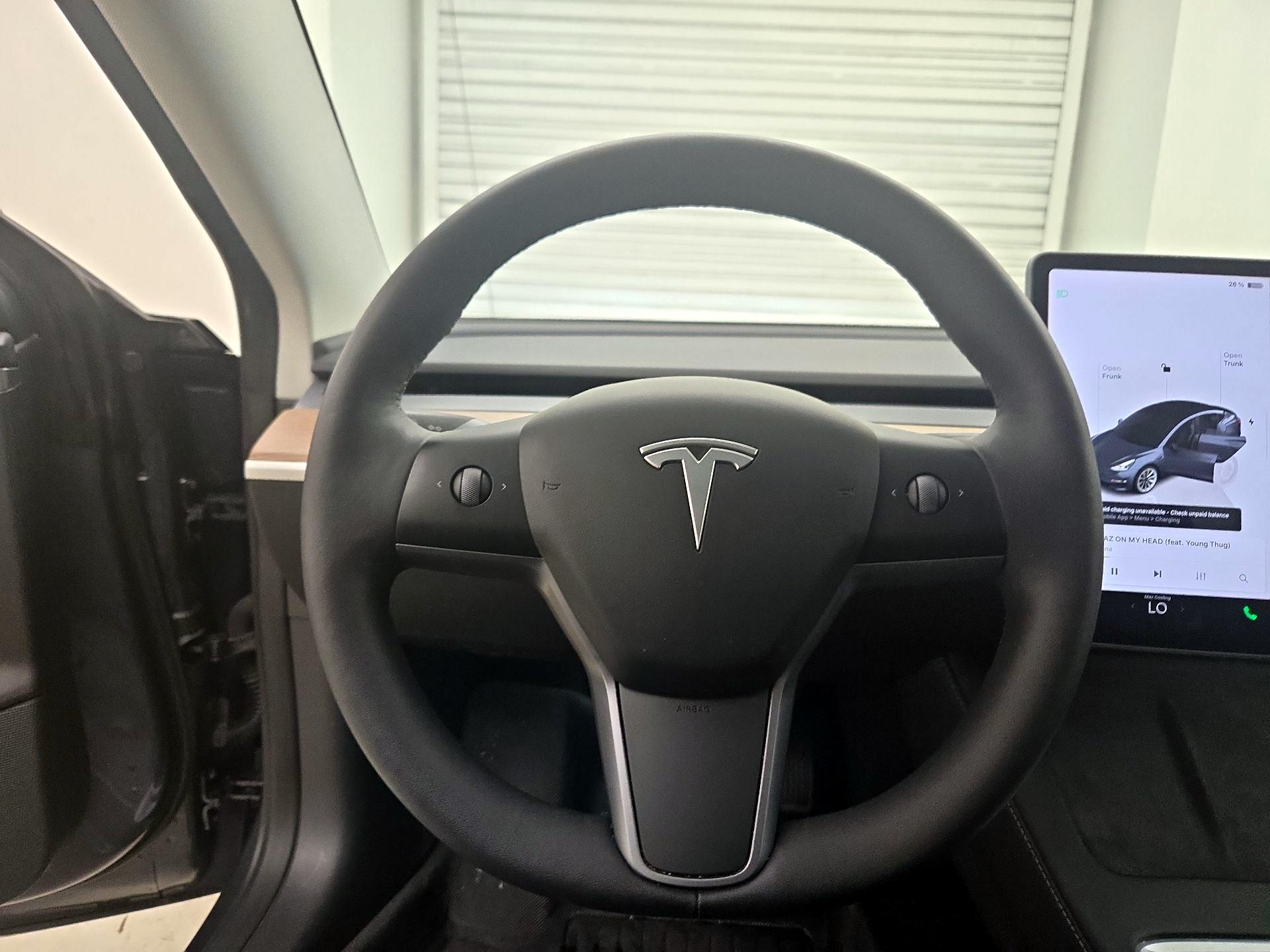 Thumbnail: 2023 Tesla Model 3 - 10