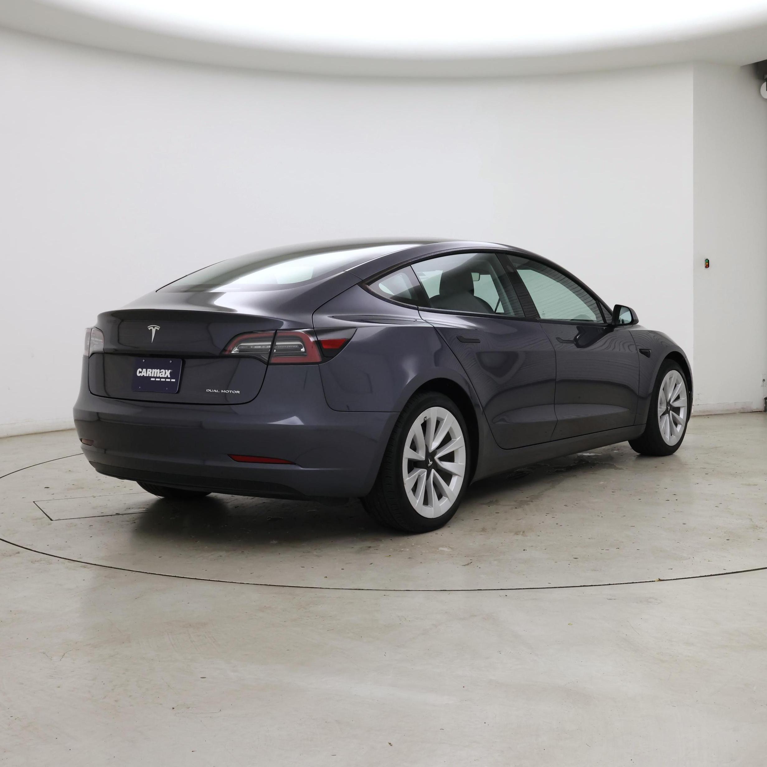 Thumbnail: 2023 Tesla Model 3 - 8