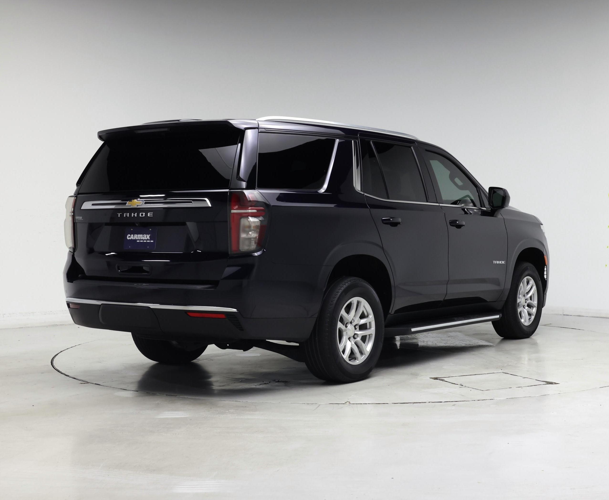 Thumbnail: 2023 Chevrolet Tahoe - 8