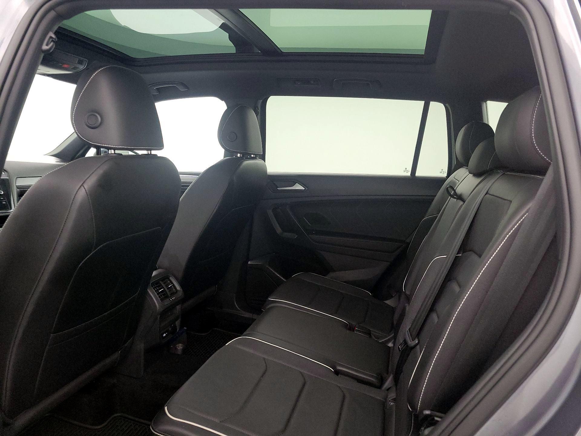 Thumbnail: 2022 Volkswagen Tiguan - 20