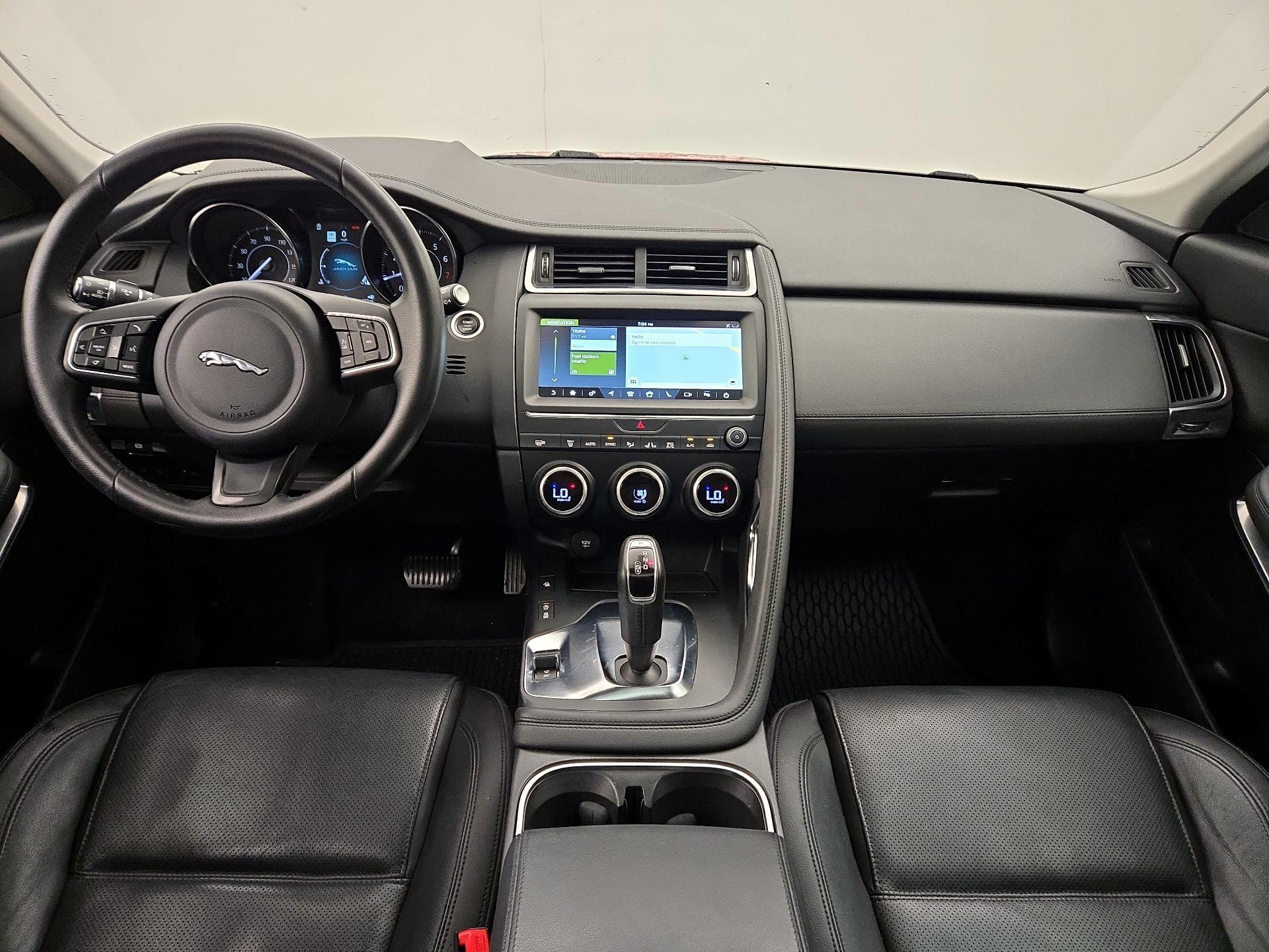 Thumbnail: 2019 Jaguar E-Pace - 9