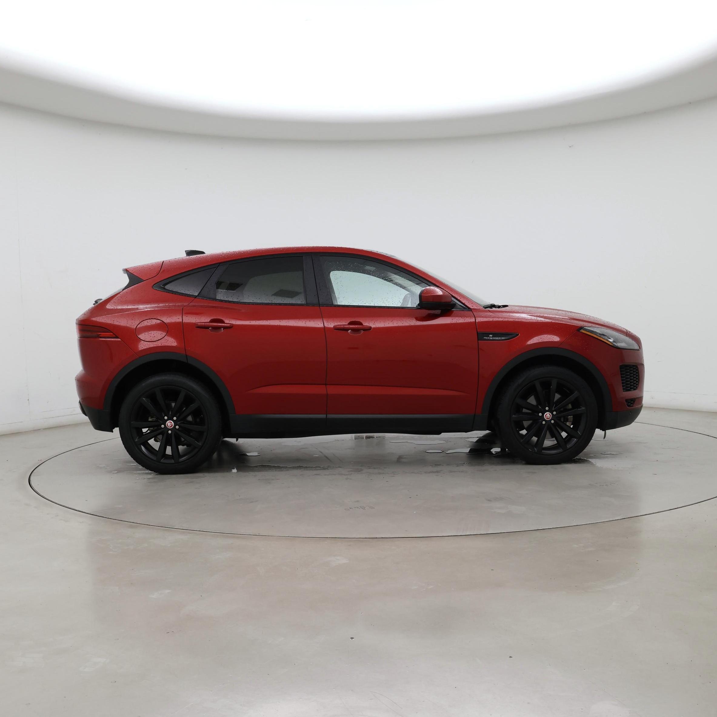 Thumbnail: 2019 Jaguar E-Pace - 7