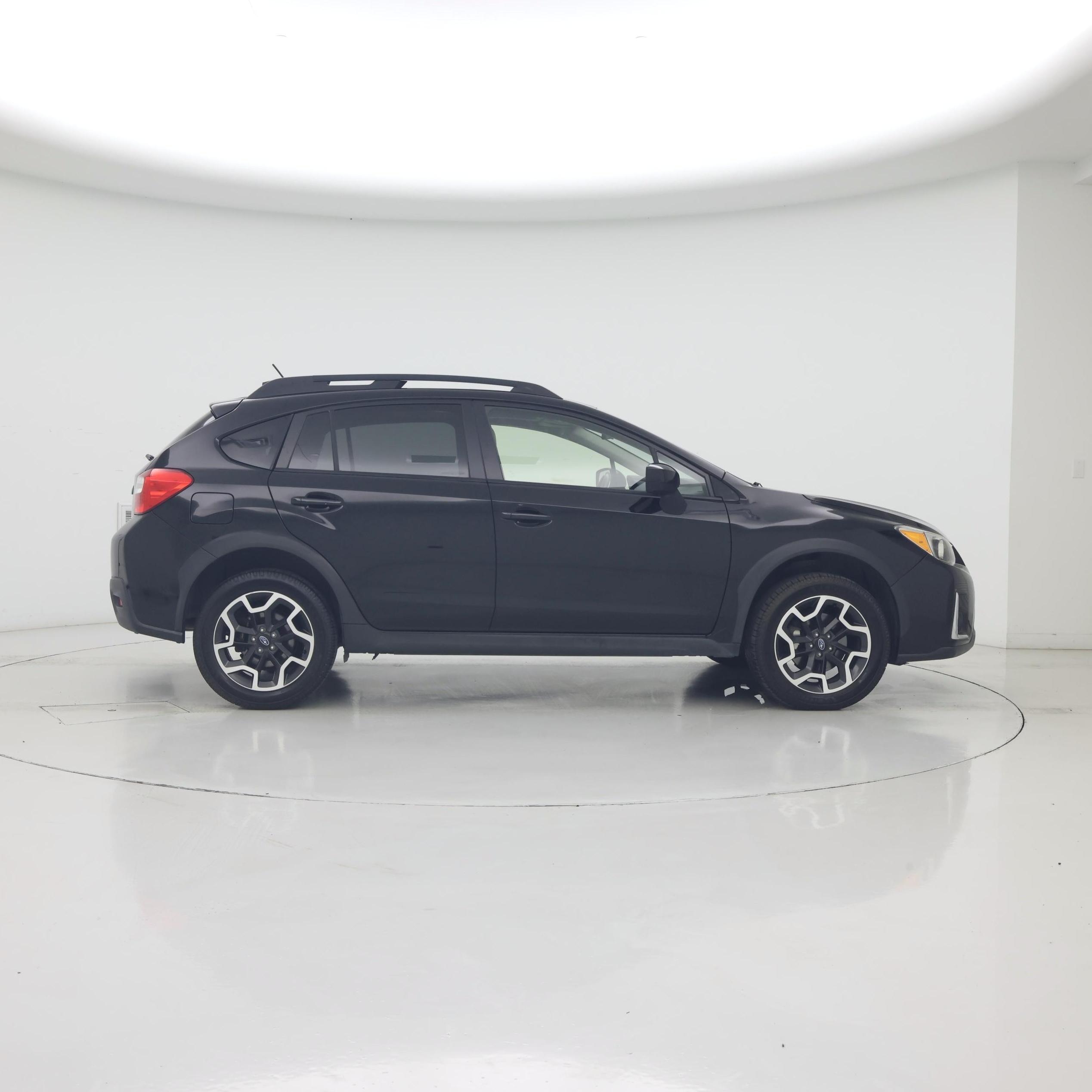 Thumbnail: 2017 Subaru Crosstrek - 7