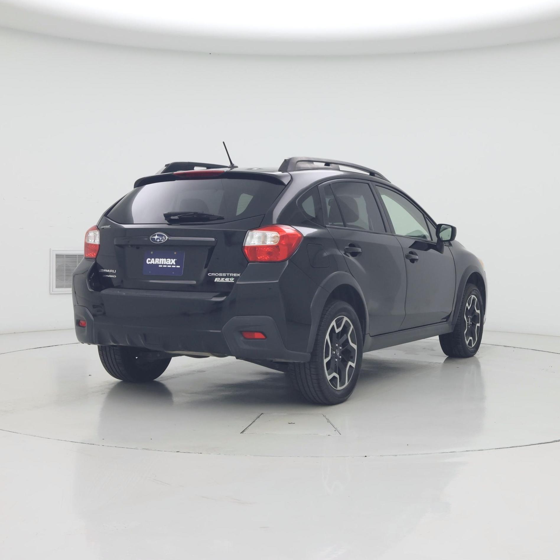 Thumbnail: 2017 Subaru Crosstrek - 8