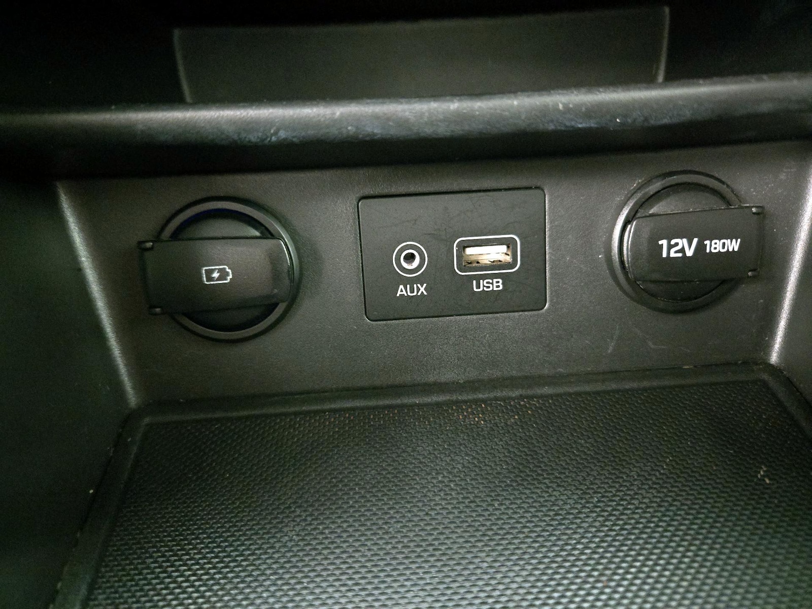 2020 Hyundai Kona SEL - Photo 19