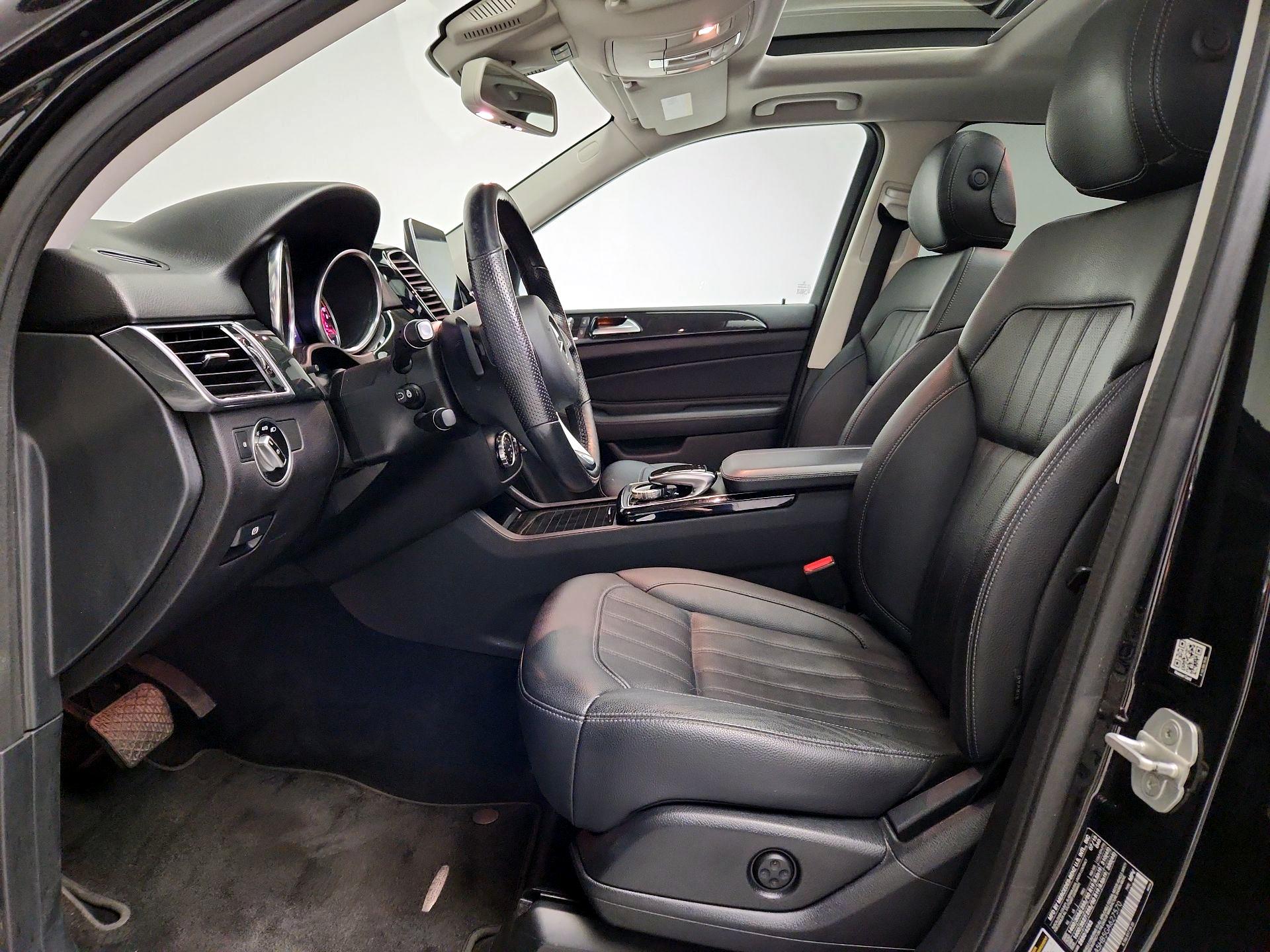 Thumbnail: 2016 Mercedes-Benz GLE - 11