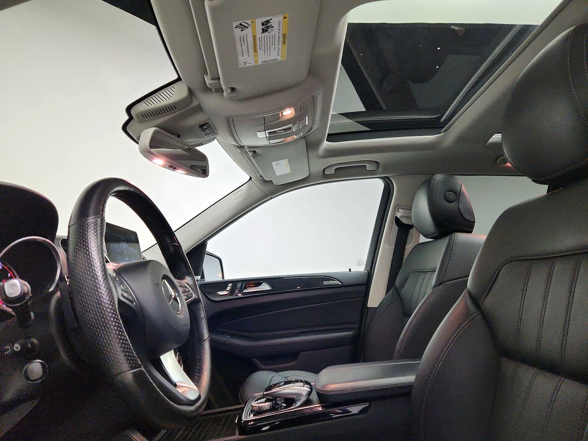 Thumbnail: 2016 Mercedes-Benz GLE - 20