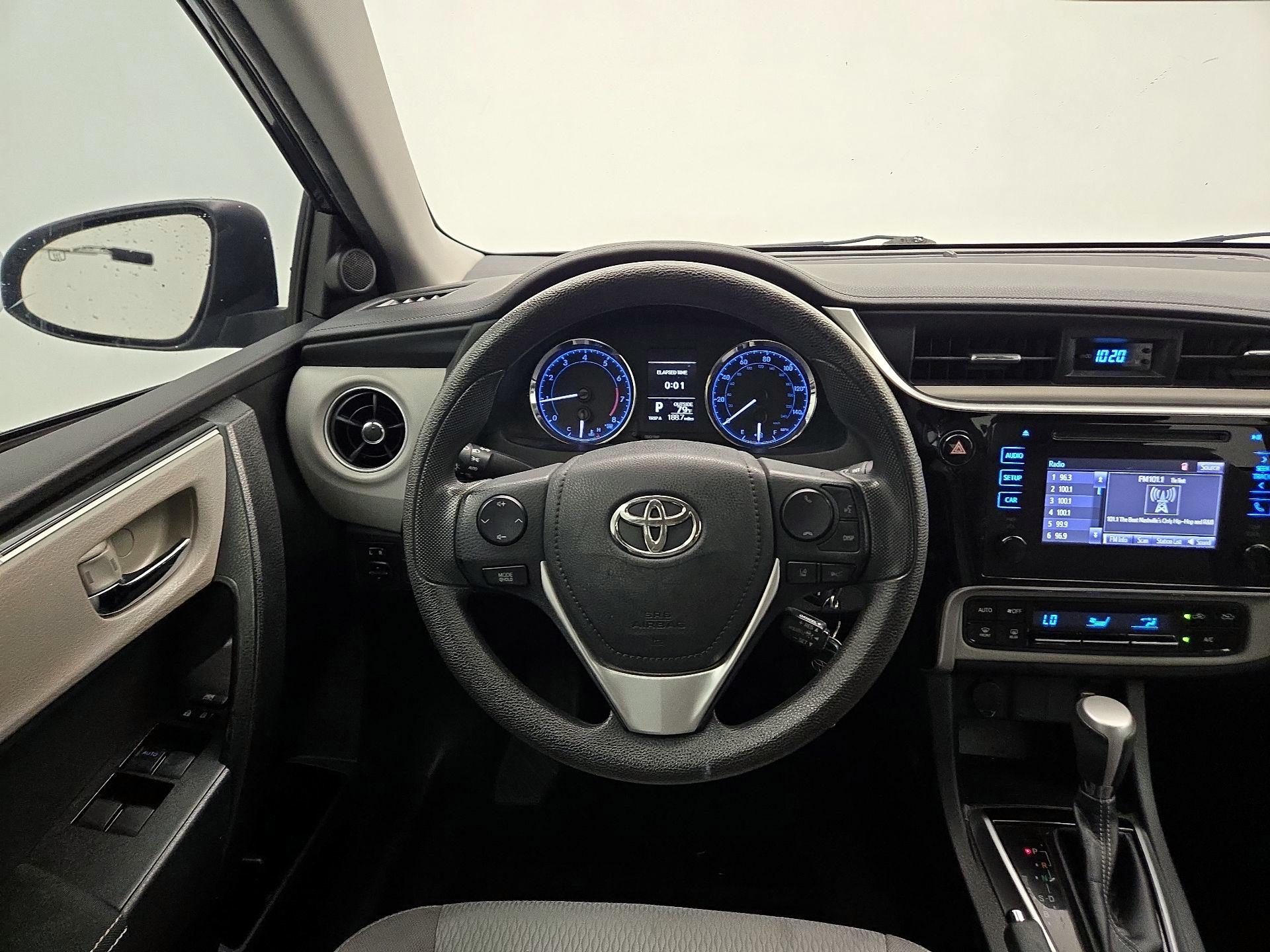 Thumbnail: 2017 Toyota Corolla - 10