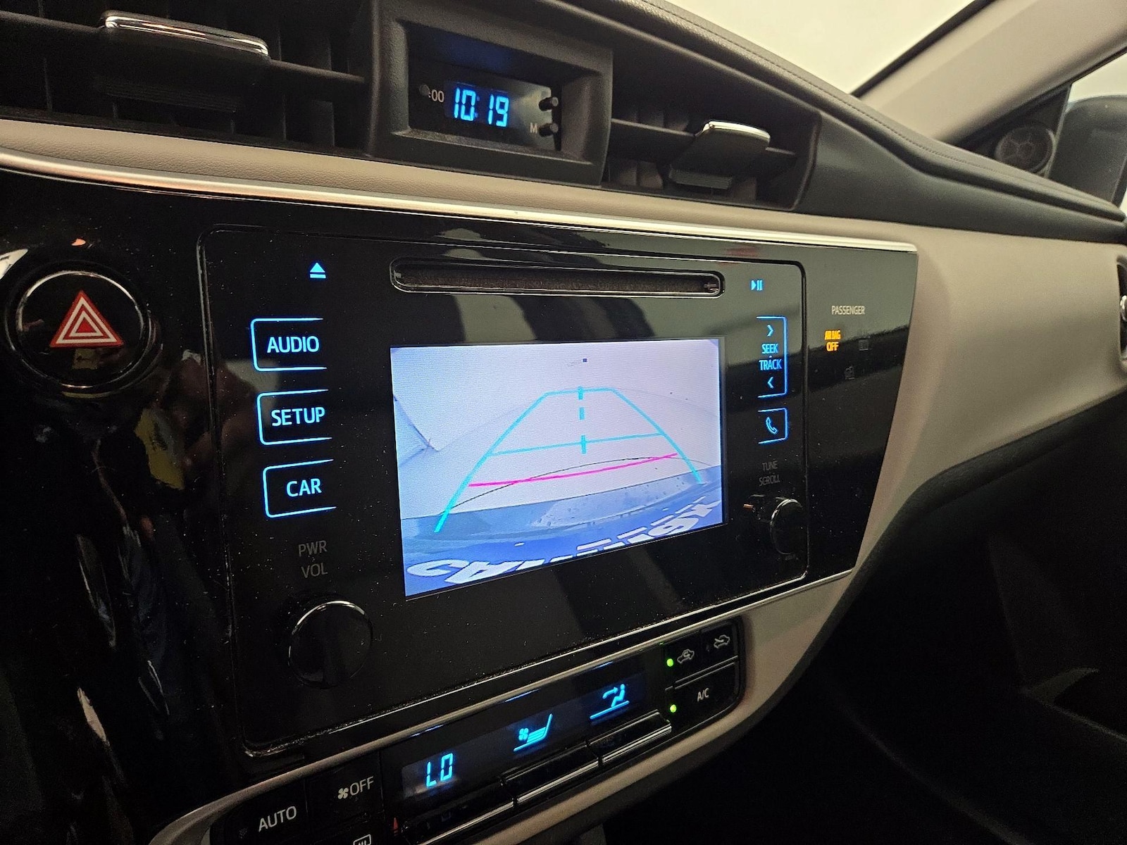 2017 Toyota Corolla LE - Photo 15