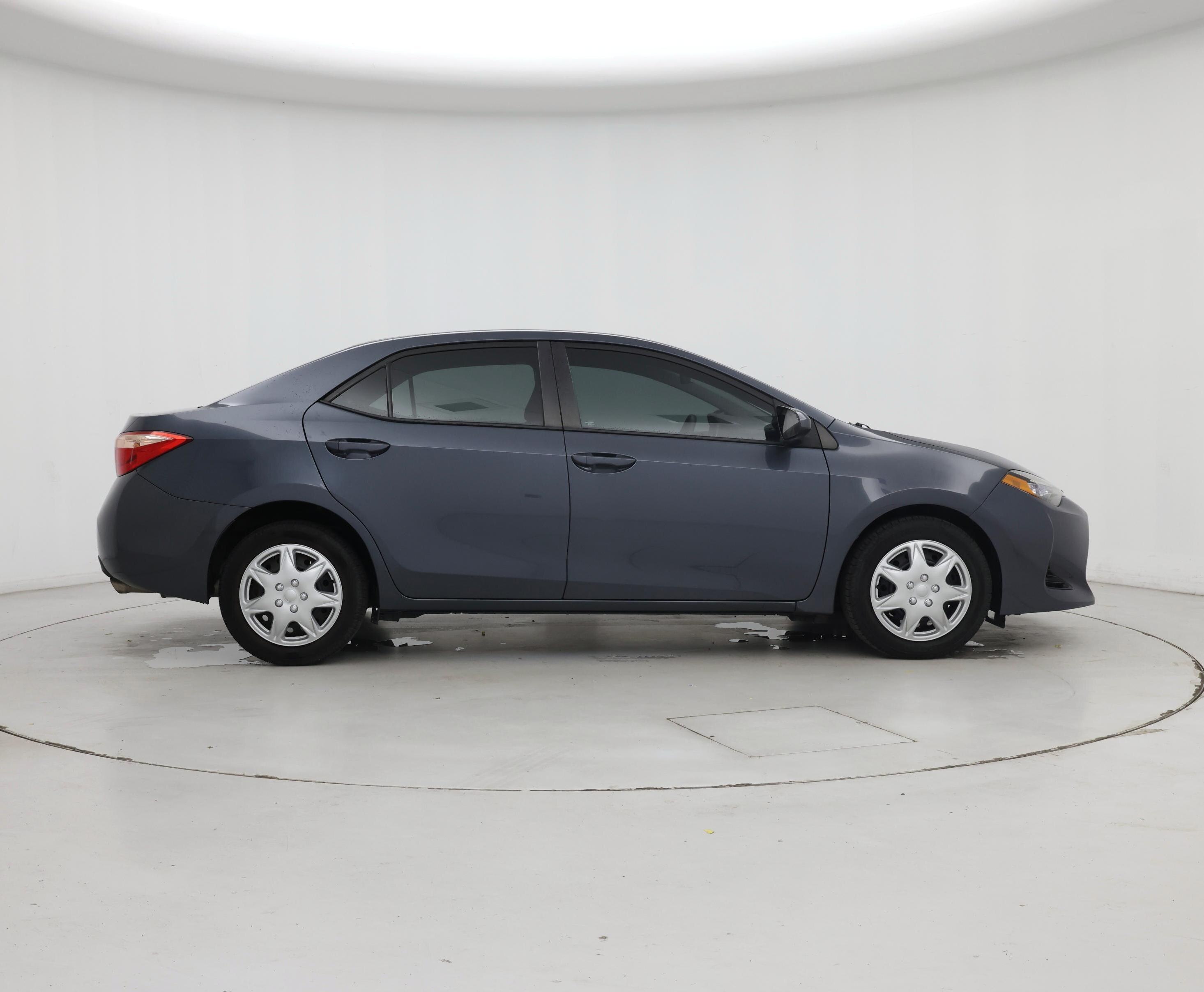 Thumbnail: 2017 Toyota Corolla - 7