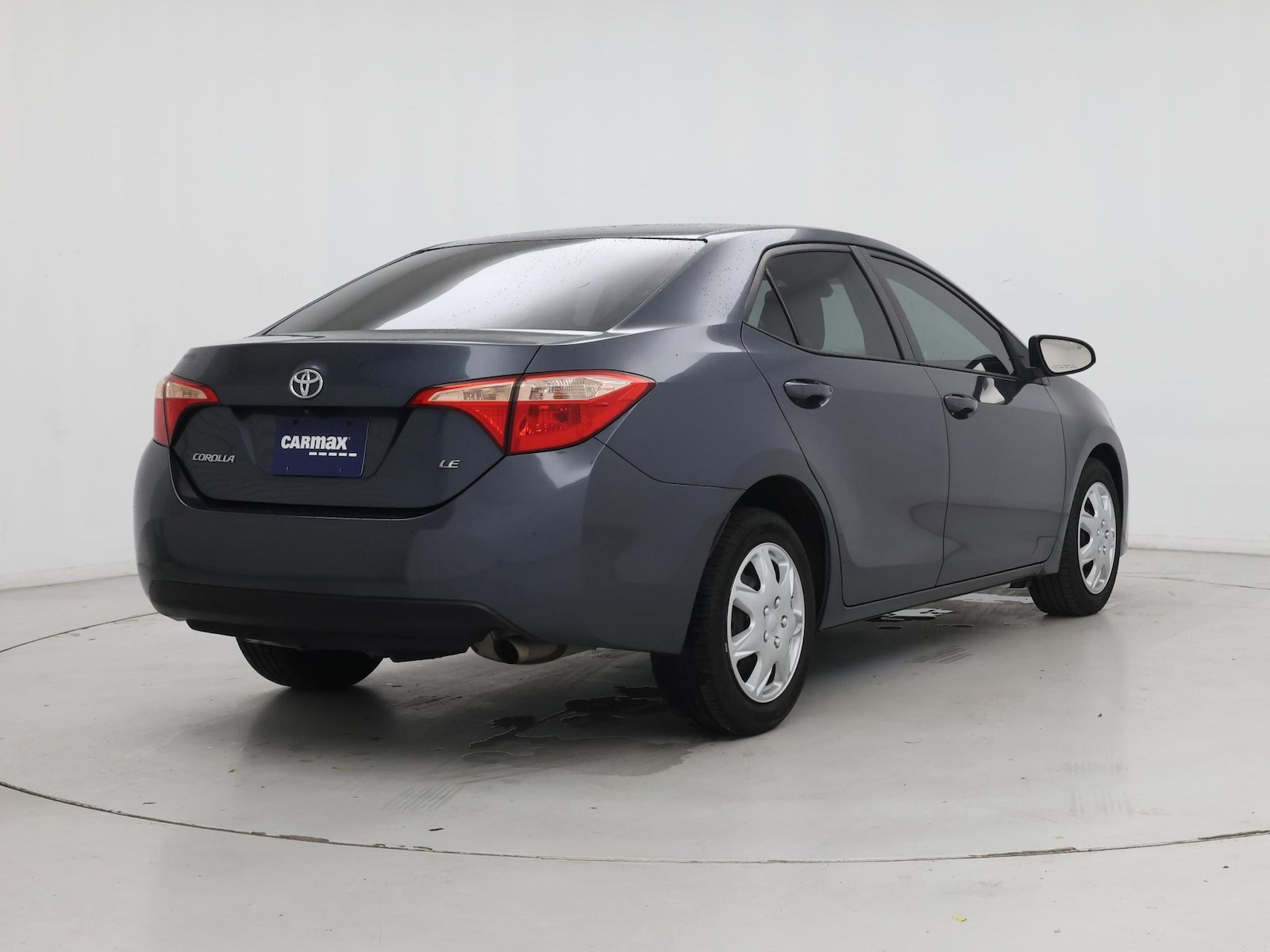 2017 Toyota Corolla LE - Photo 9