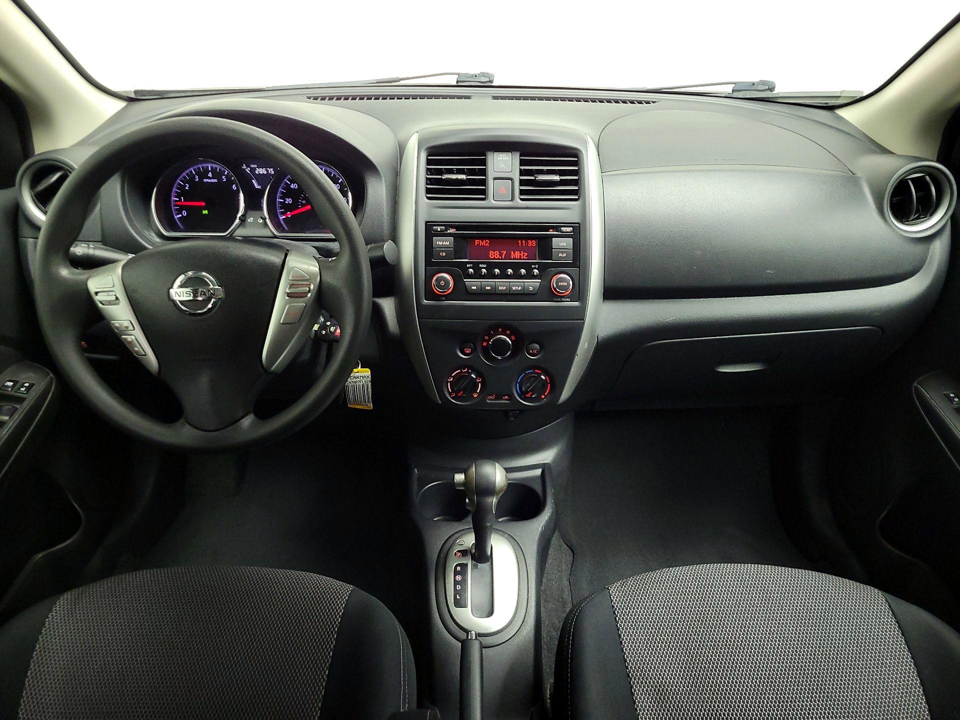 Thumbnail: 2015 Nissan Versa - 9
