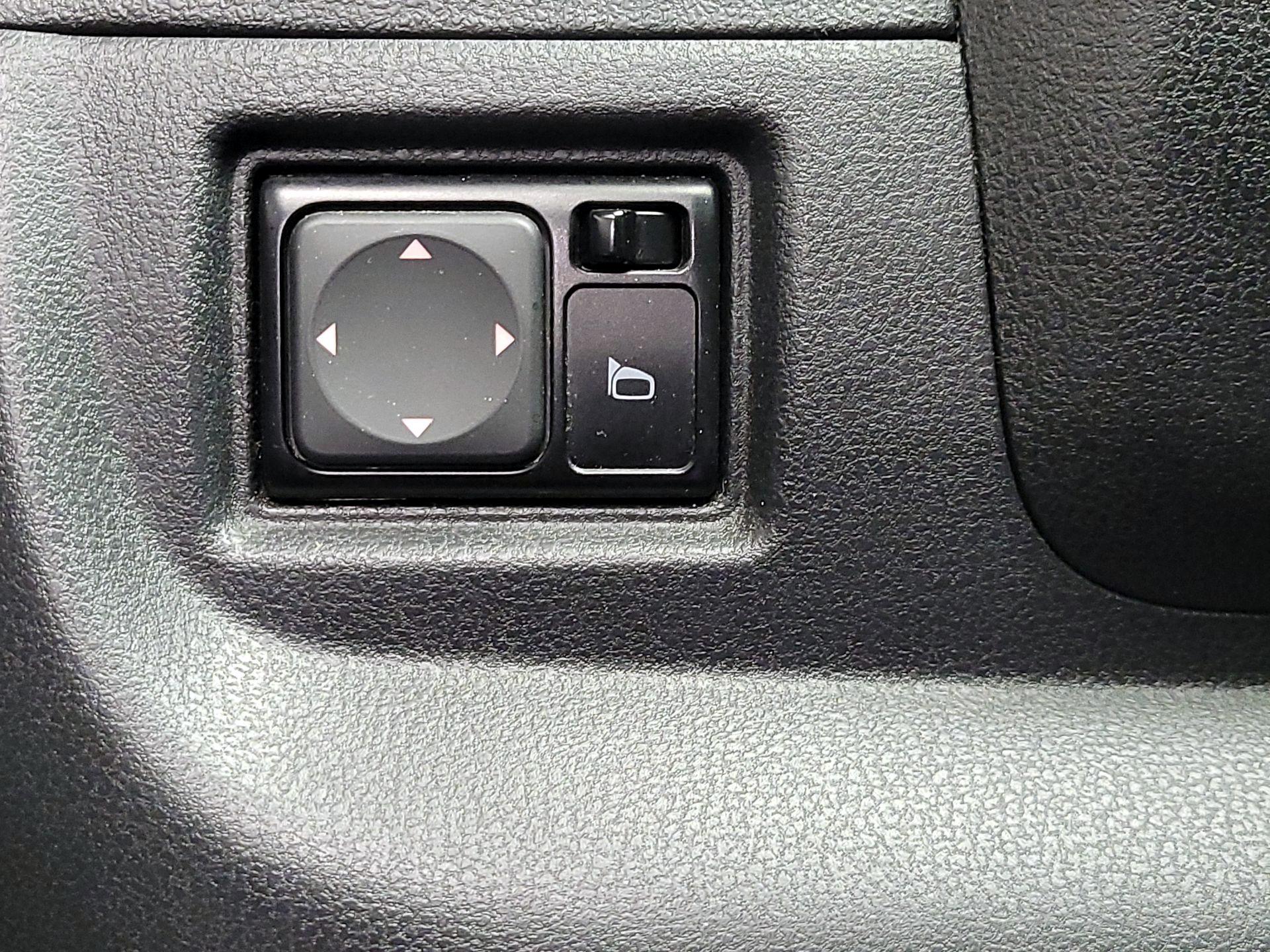 Thumbnail: 2015 Nissan Versa - 13