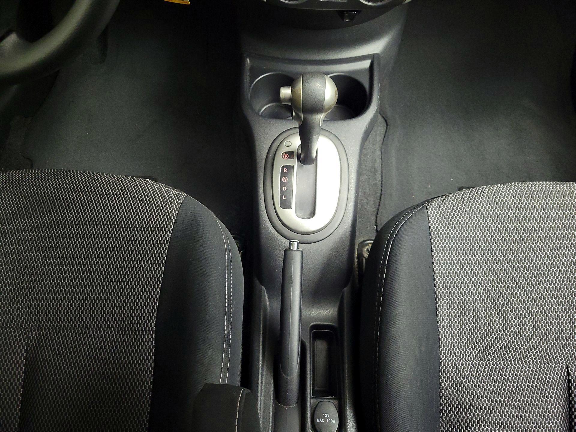 Thumbnail: 2015 Nissan Versa - 16