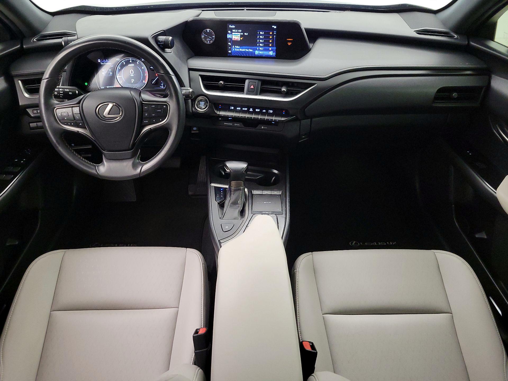 Thumbnail: 2020 Lexus UX - 9