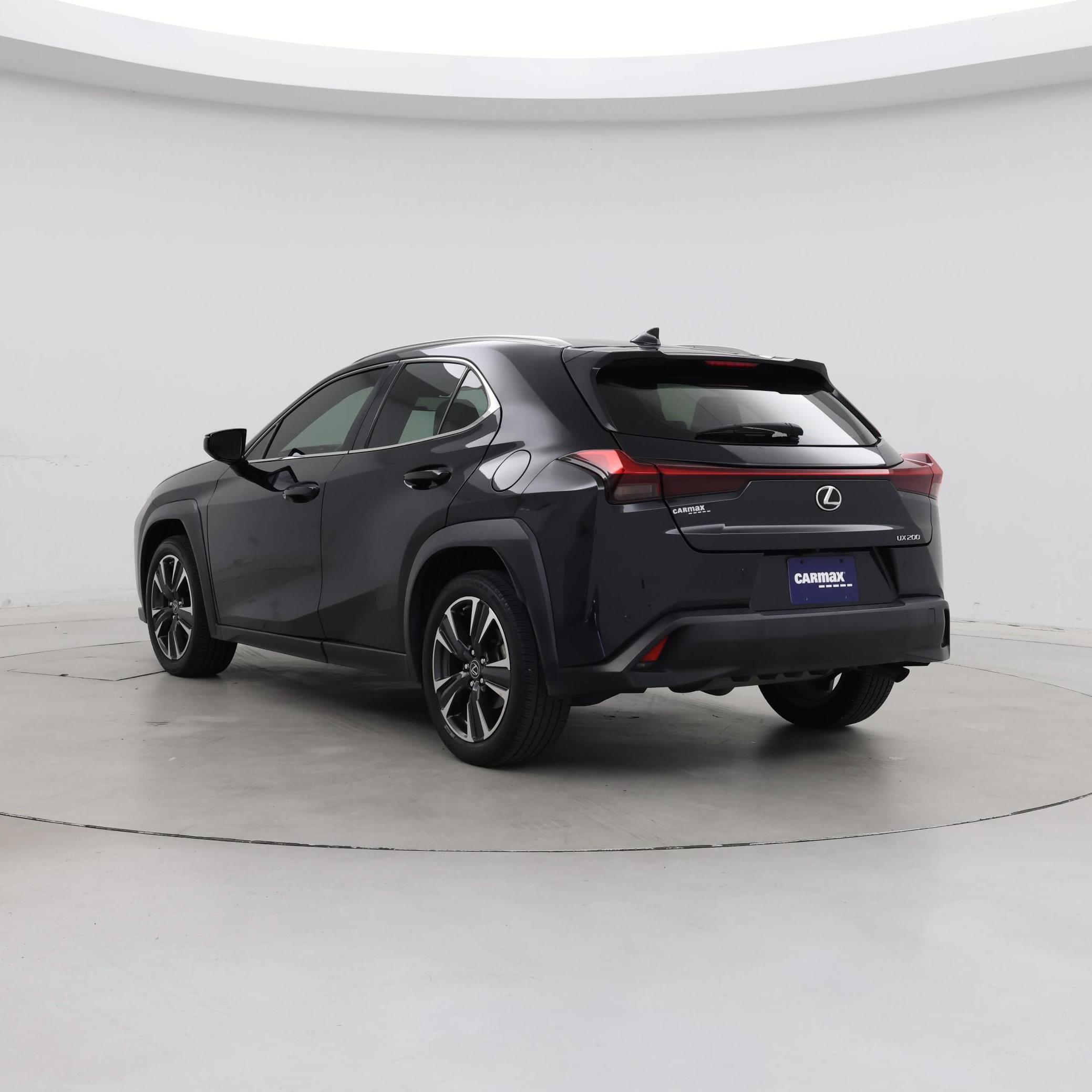 Thumbnail: 2020 Lexus UX - 2