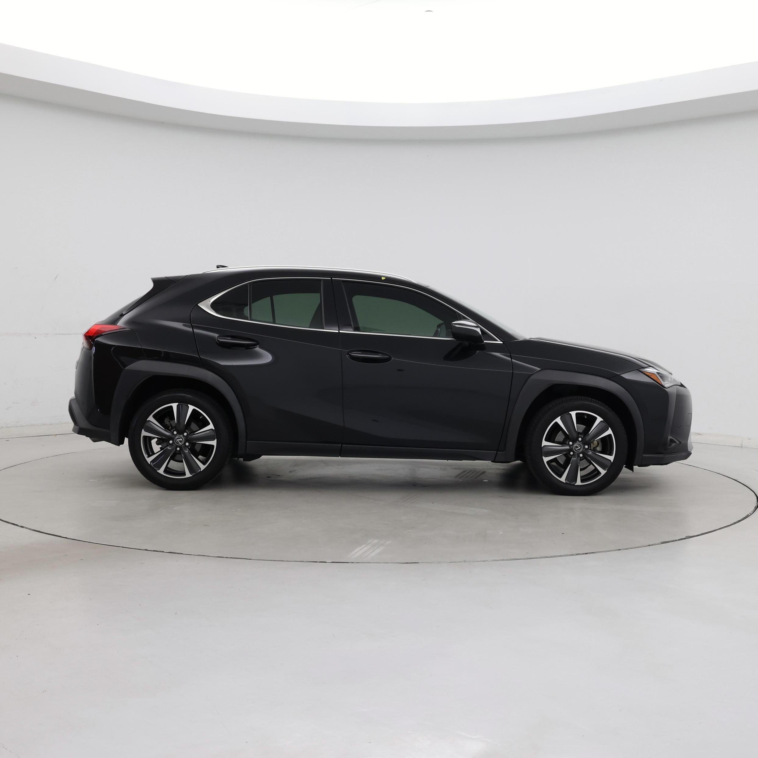 Thumbnail: 2020 Lexus UX - 7