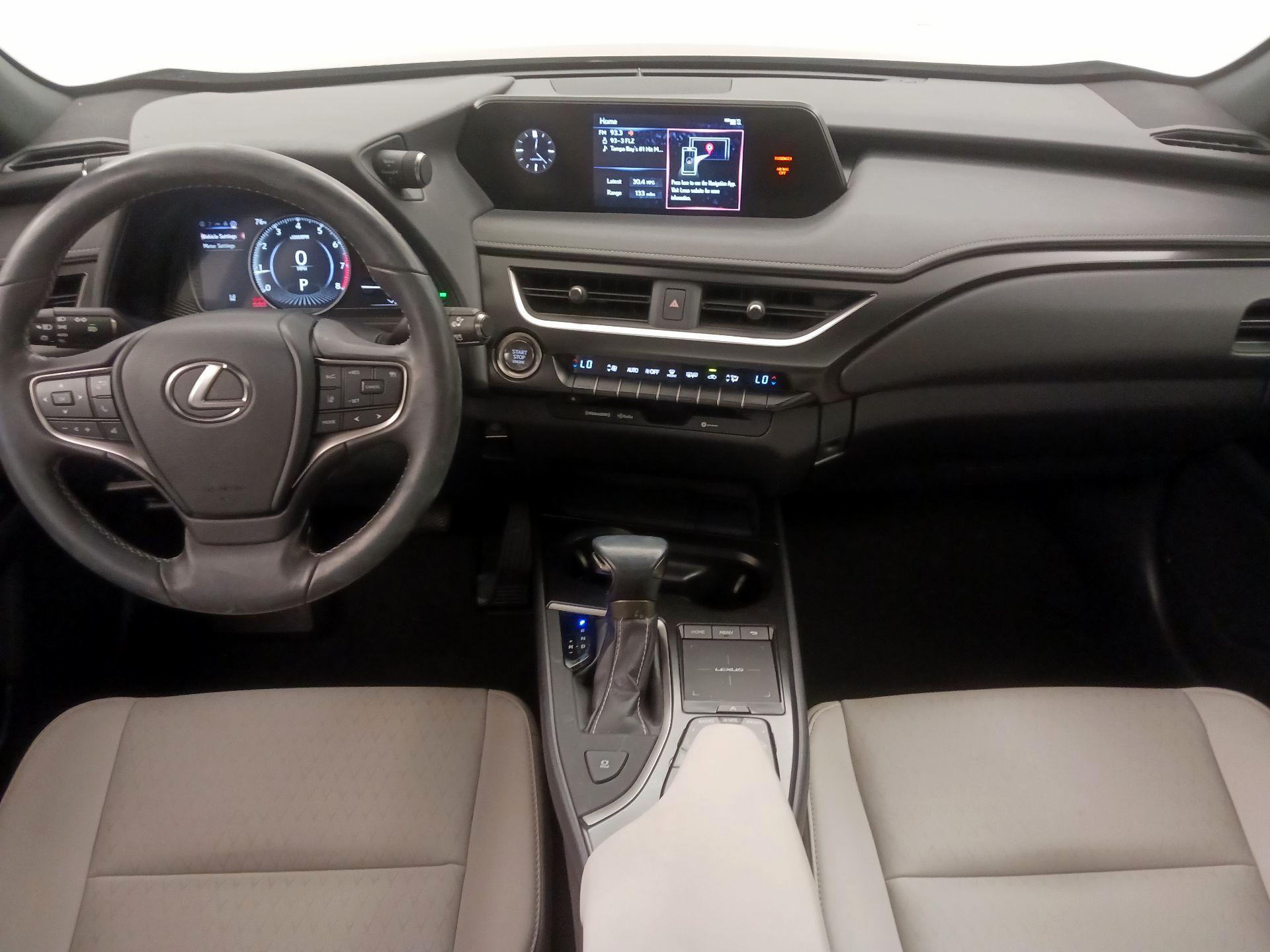 Thumbnail: 2021 Lexus UX - 9