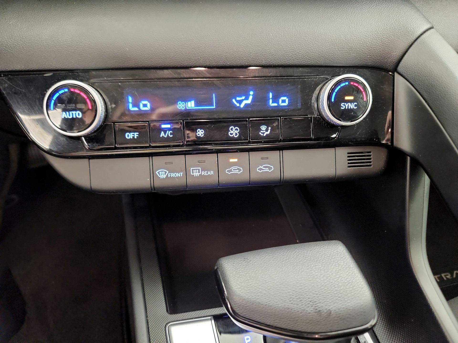 Thumbnail: 2023 Hyundai Elantra - 16