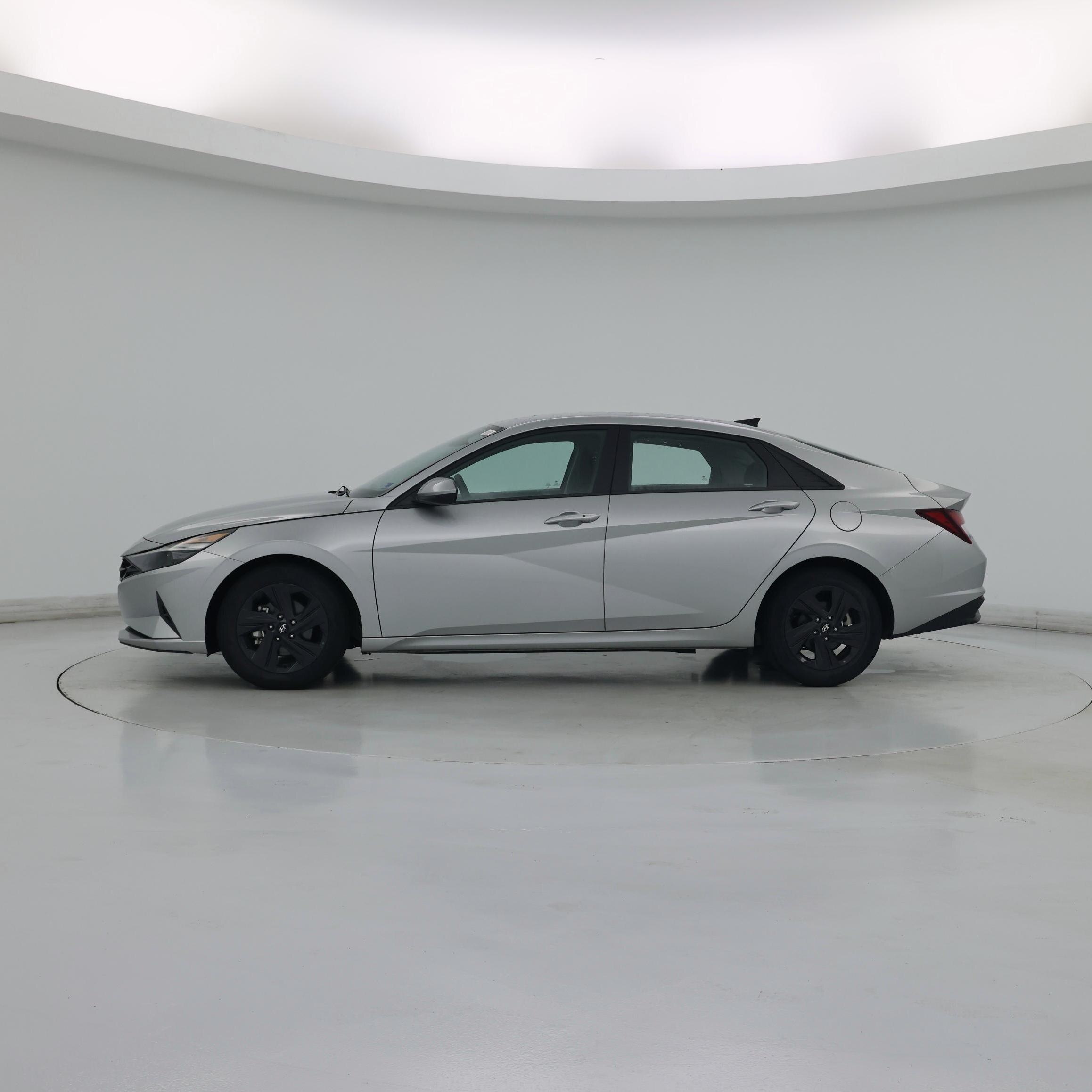 Thumbnail: 2023 Hyundai Elantra - 3