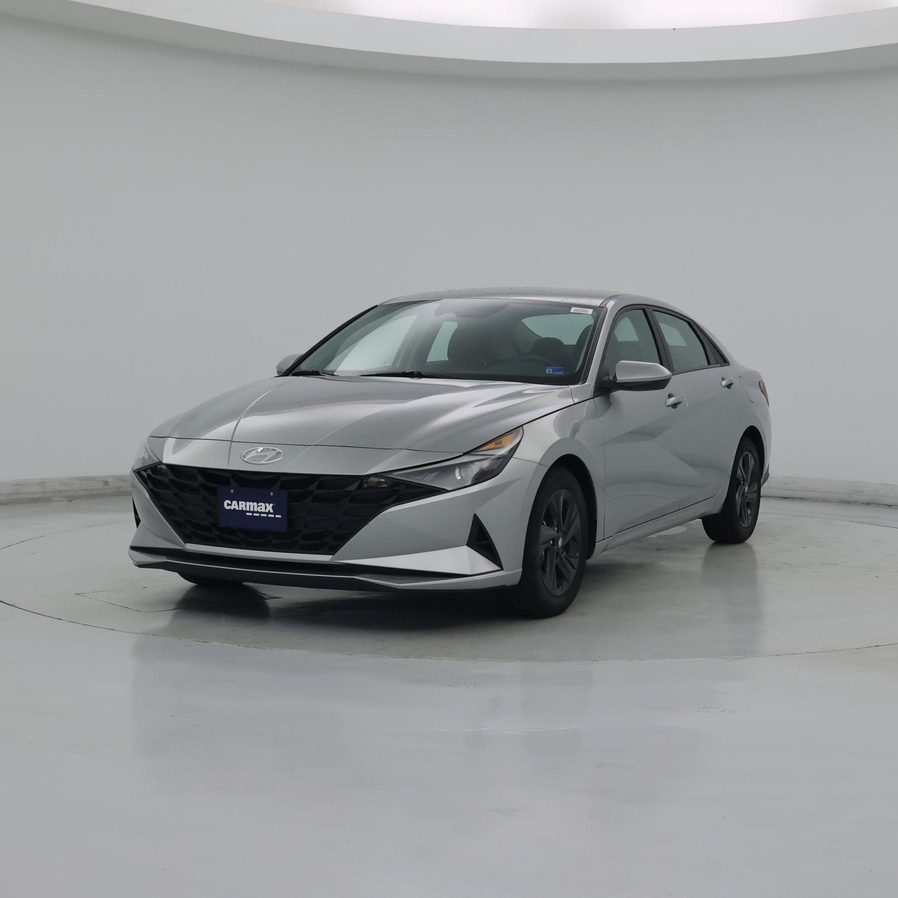 Thumbnail: 2023 Hyundai Elantra - 4