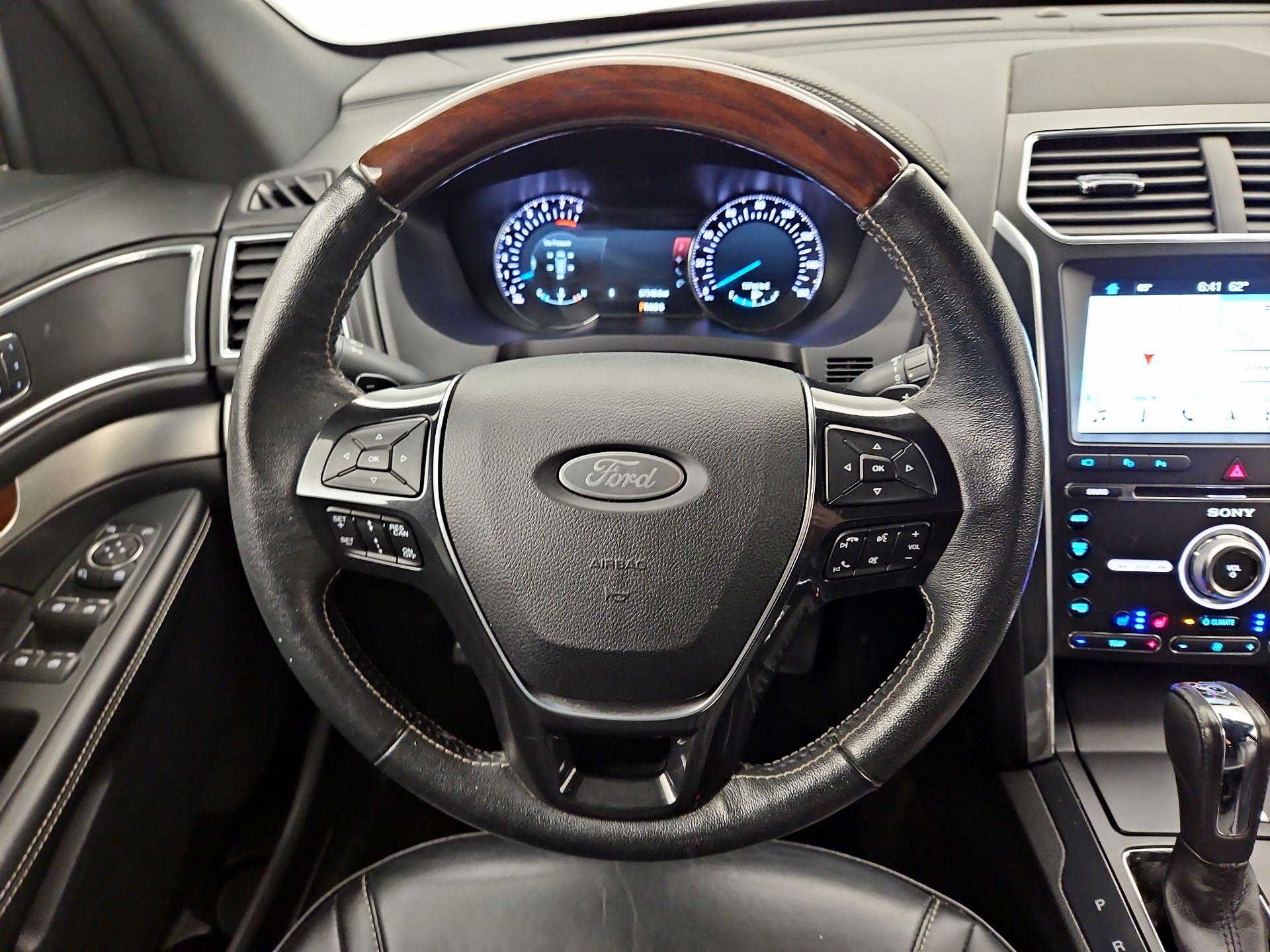 Thumbnail: 2018 Ford Explorer - 10