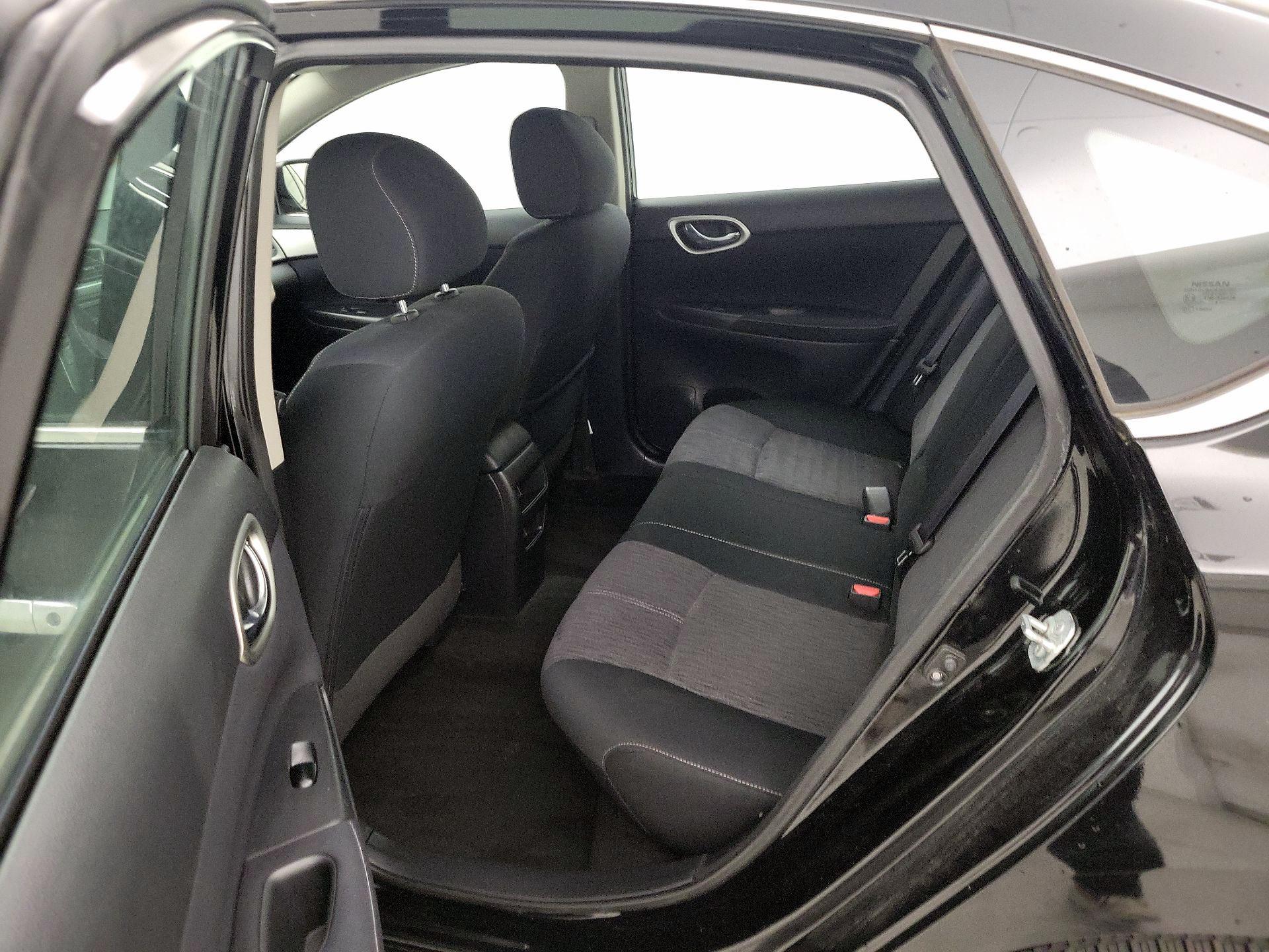 Thumbnail: 2014 Nissan Sentra - 18