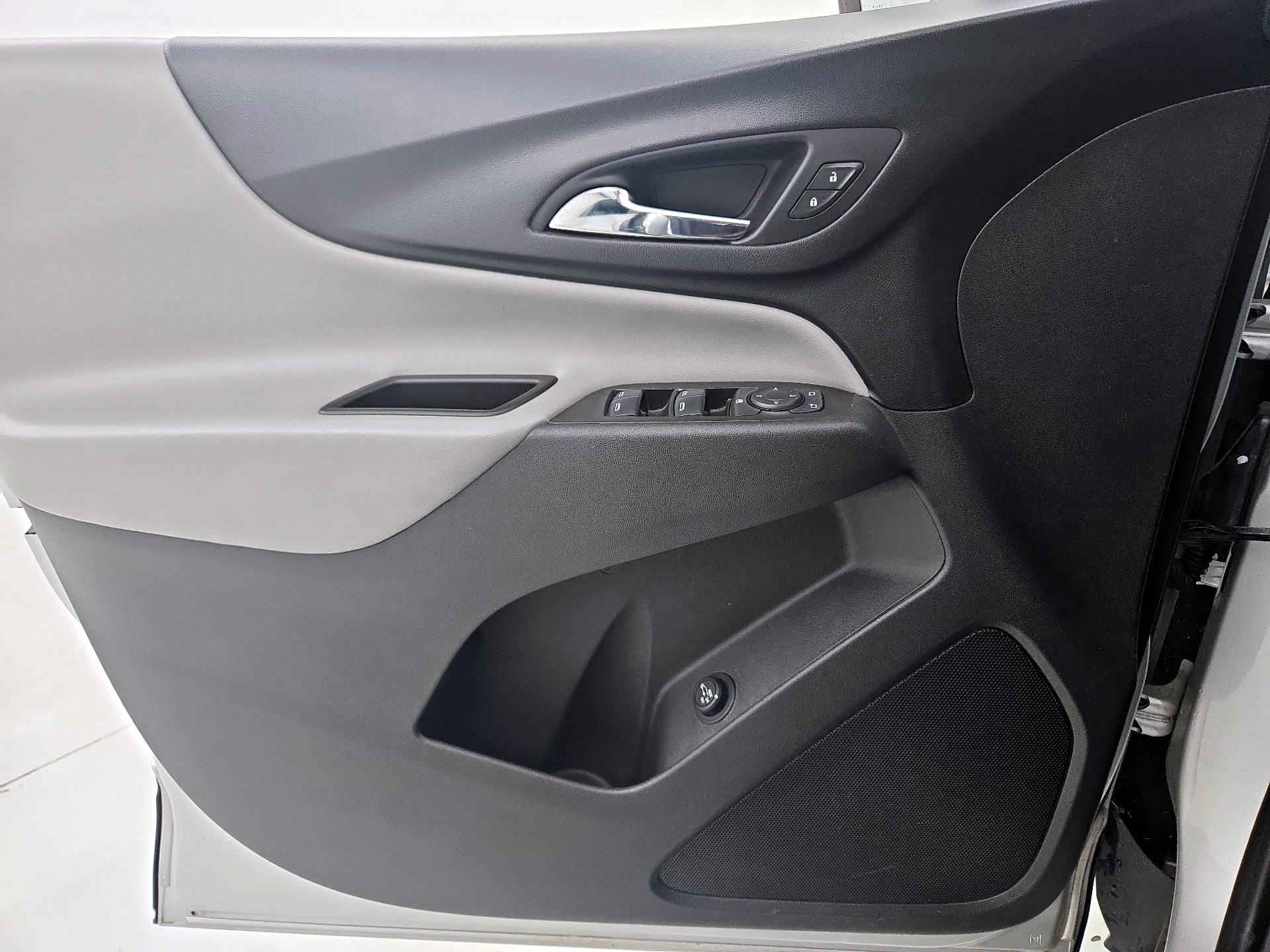 Thumbnail: 2021 Chevrolet Equinox - 12