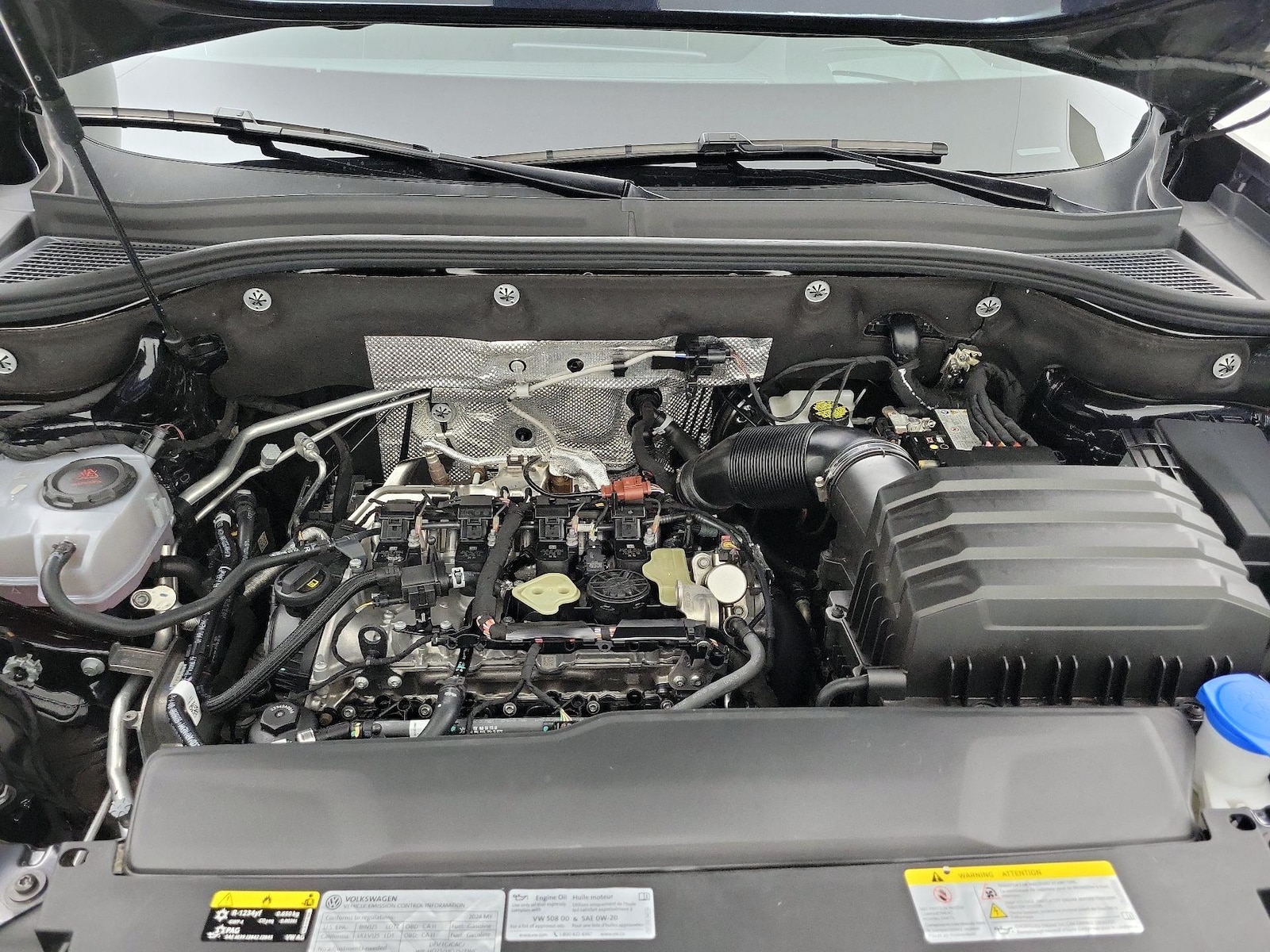 2024 Volkswagen Atlas SEL Premium R-Line - Photo 26