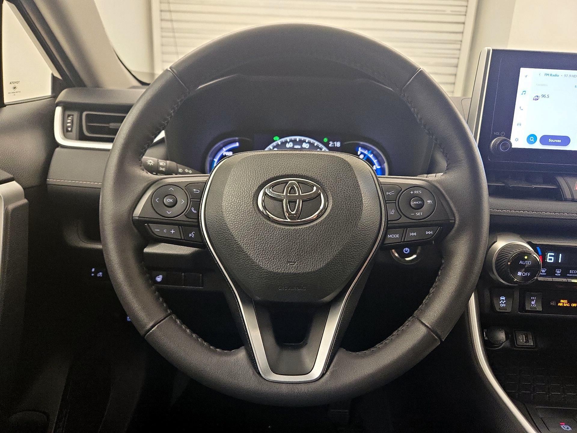 Thumbnail: 2024 Toyota RAV4 - 10