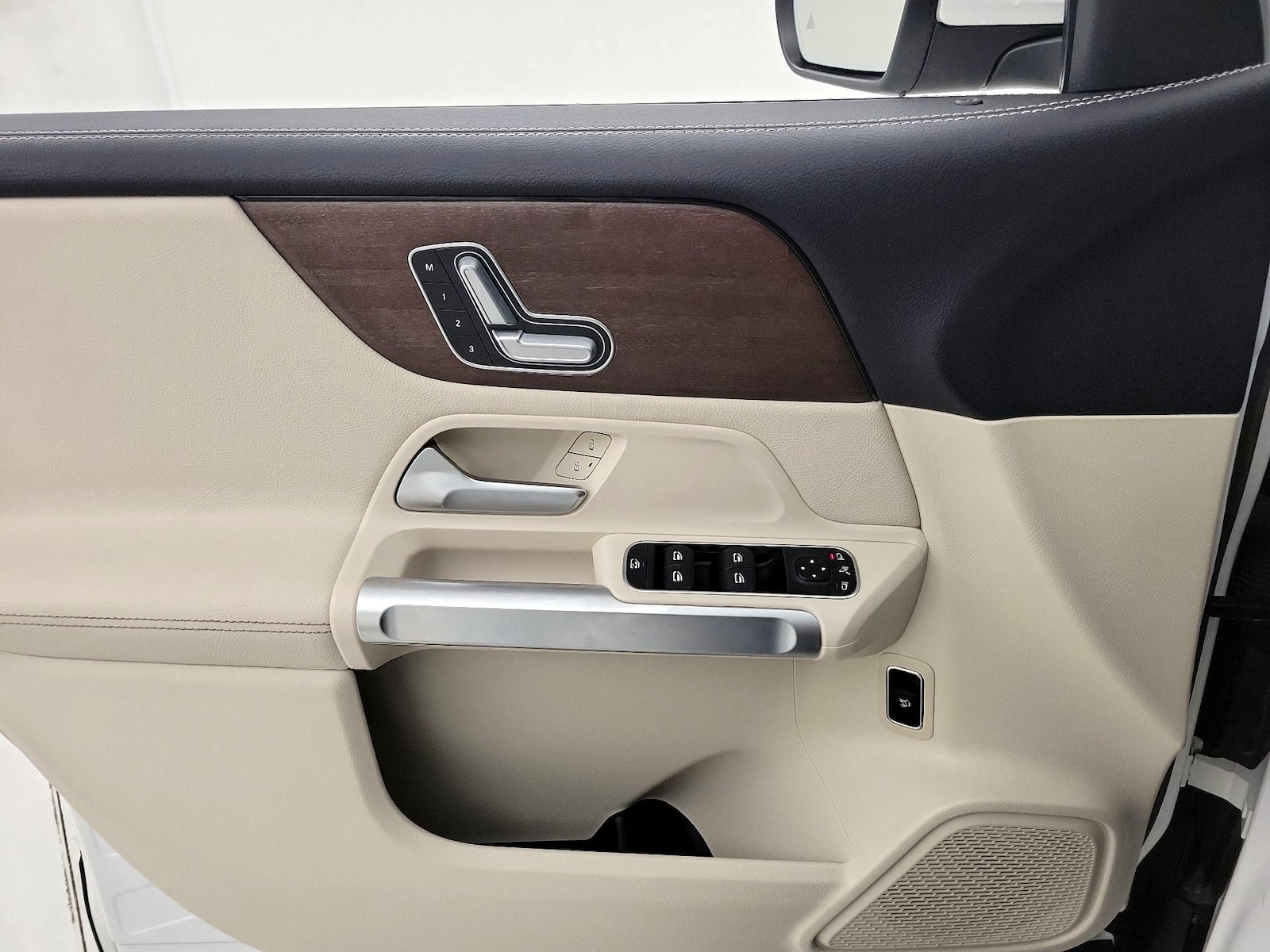 2020 Mercedes-Benz GLB Base - Photo 13