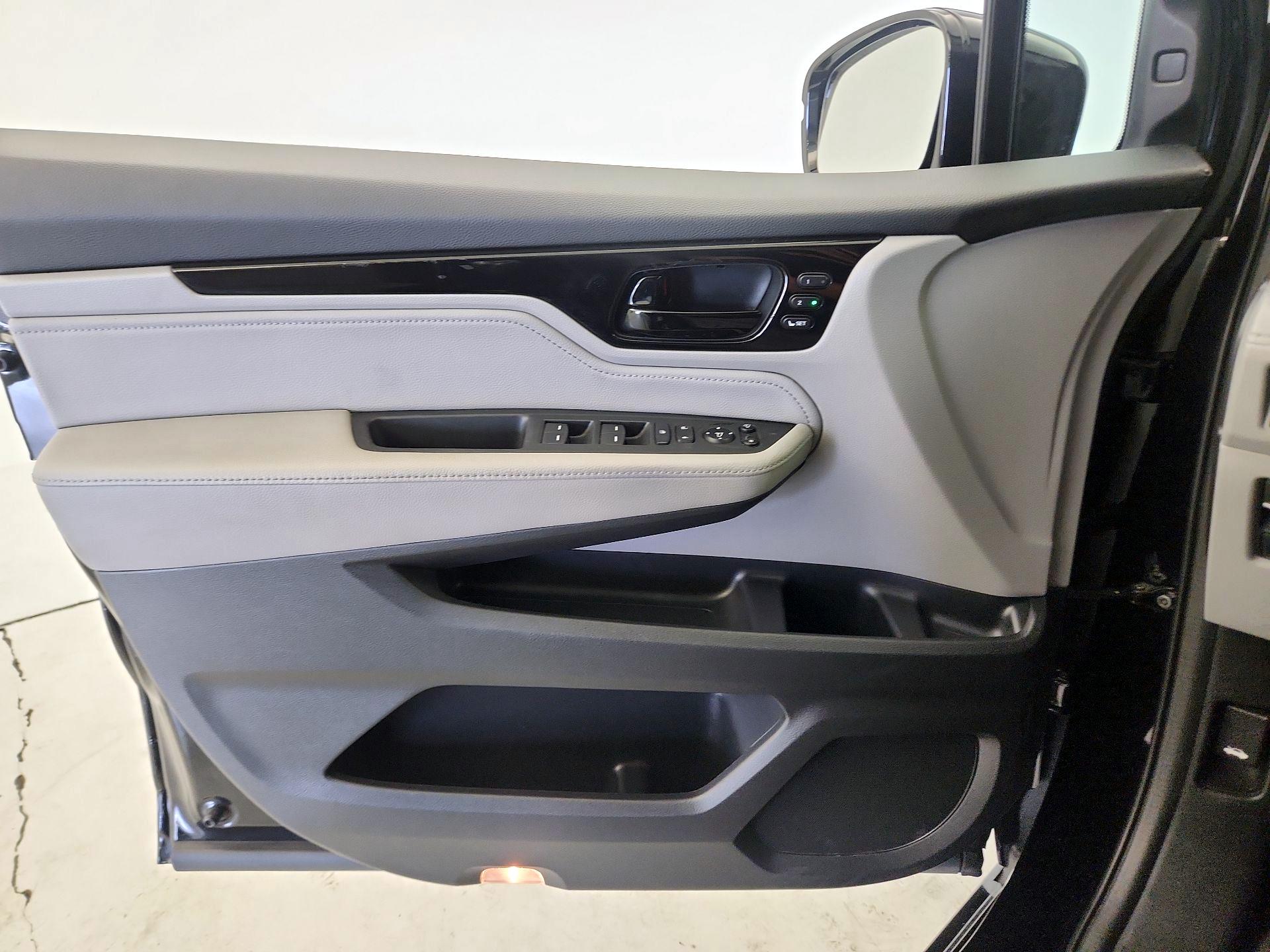 Thumbnail: 2018 Honda Odyssey - 12
