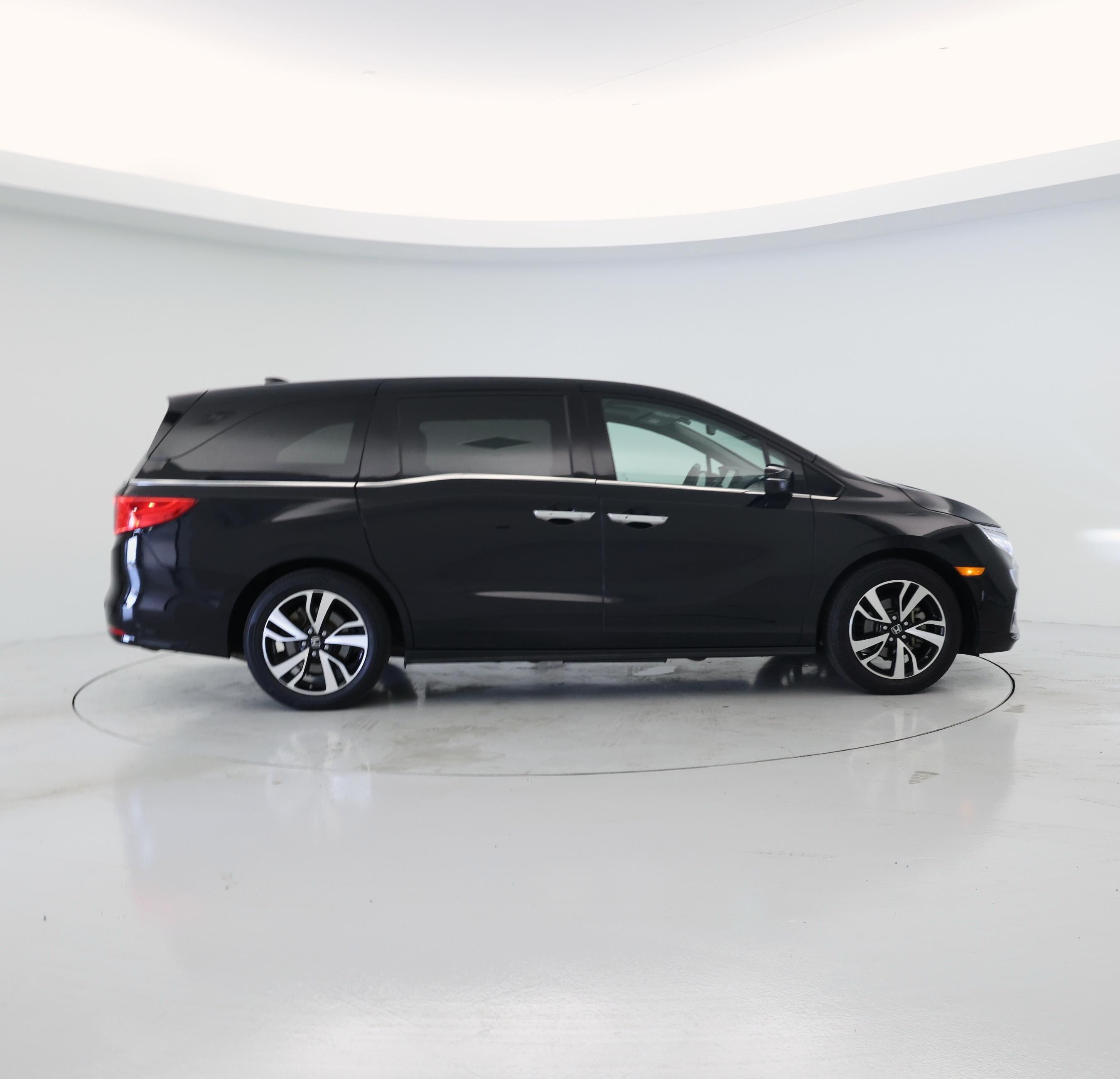 Thumbnail: 2018 Honda Odyssey - 7