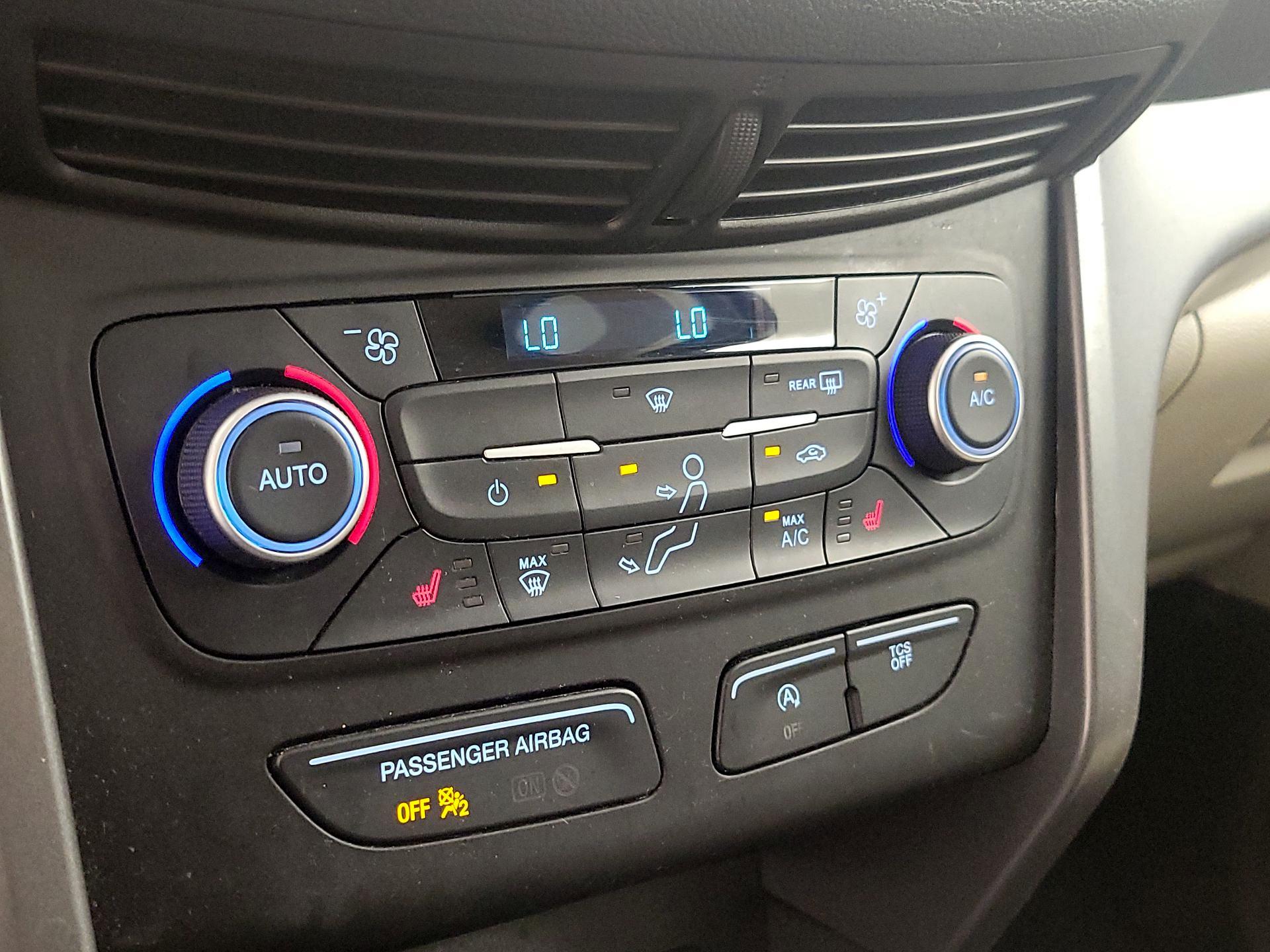 Thumbnail: 2019 Ford Escape - 16