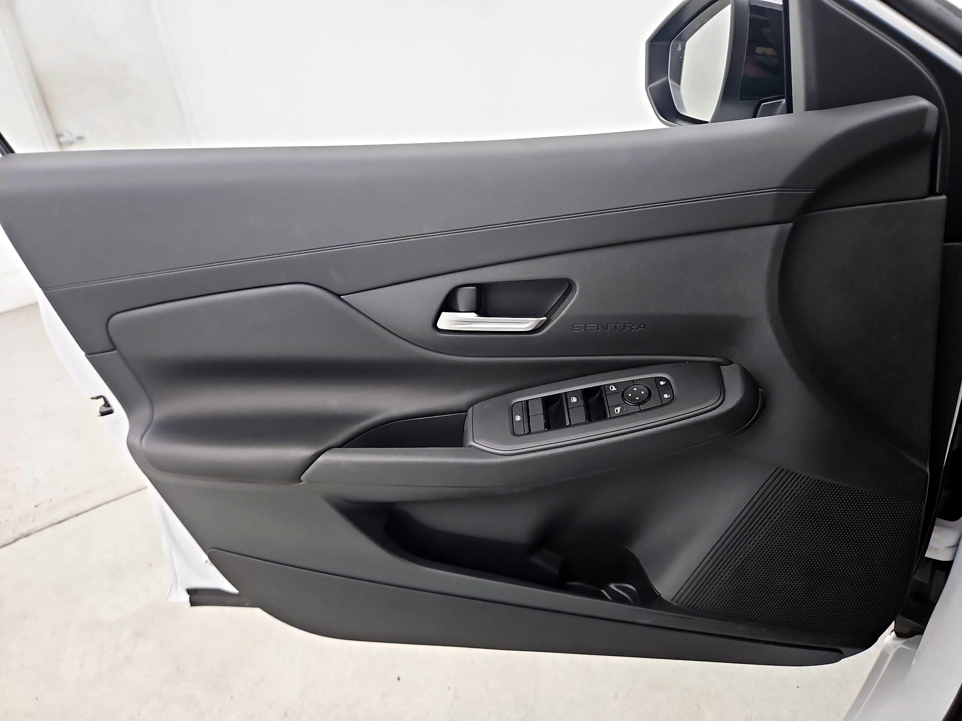 Thumbnail: 2026 Nissan Sentra - 12