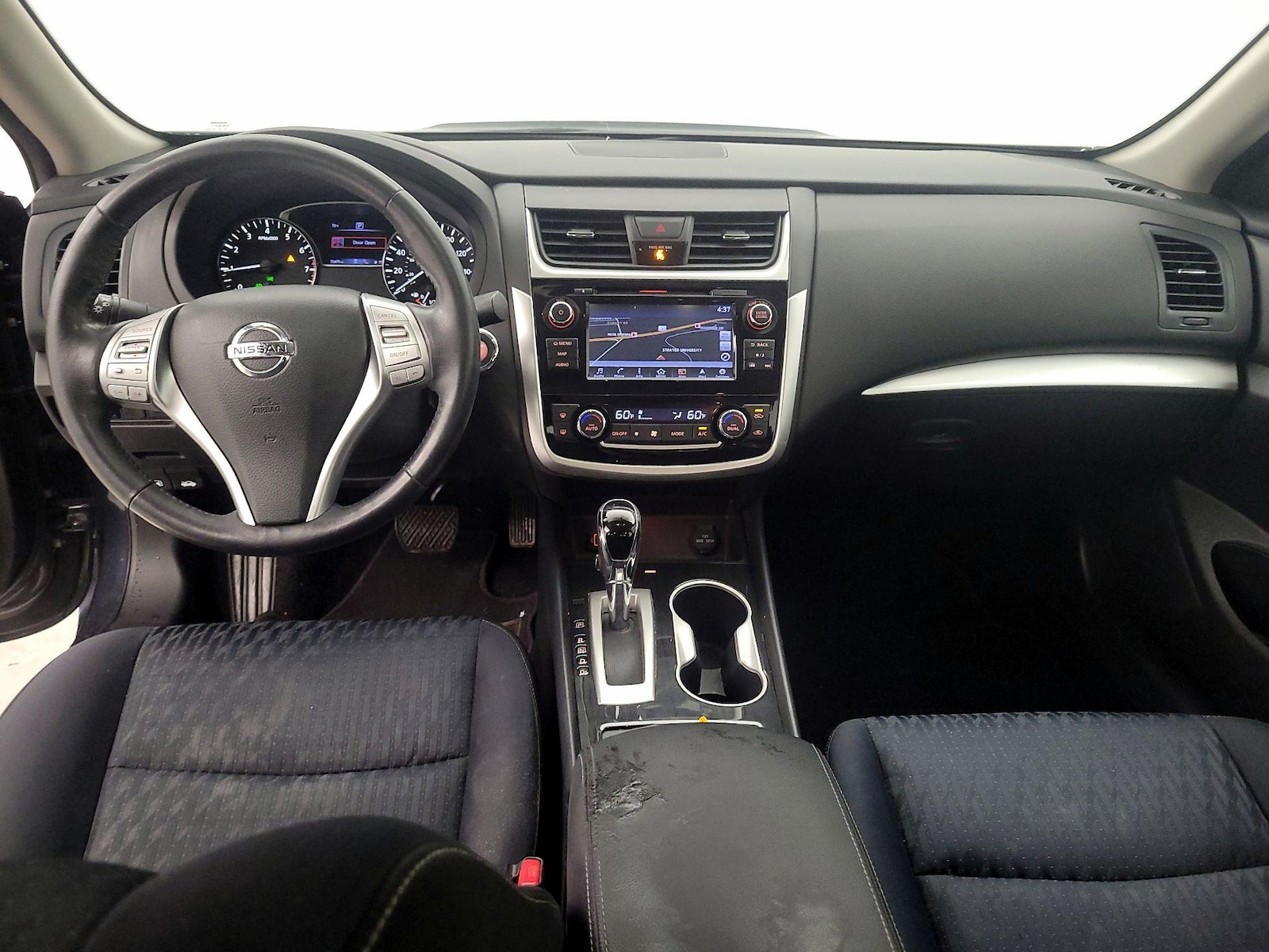 2018 Nissan Altima SV - Photo 10