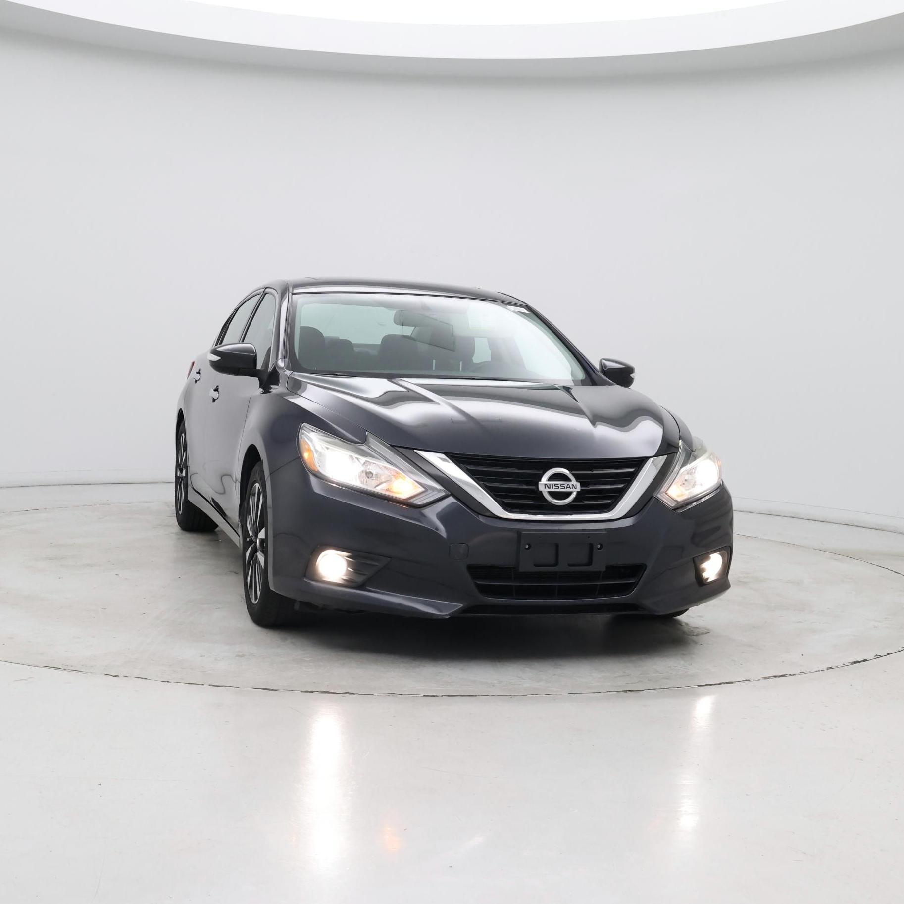 Thumbnail: 2018 Nissan Altima - 5