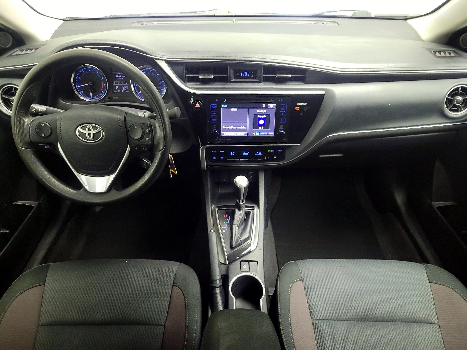 Thumbnail: 2017 Toyota Corolla - 9