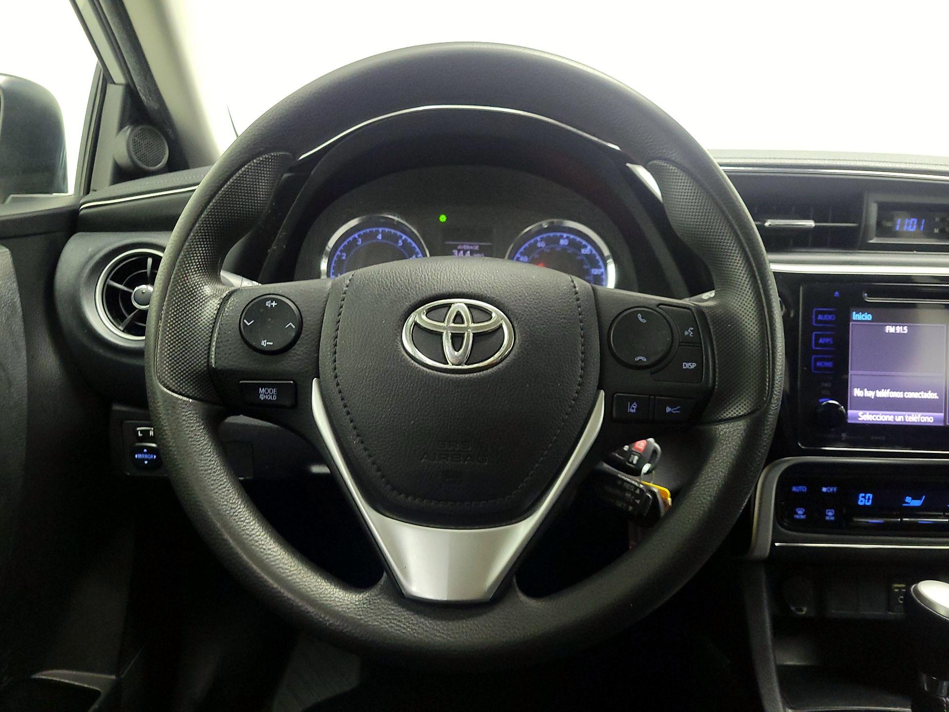 Thumbnail: 2017 Toyota Corolla - 10