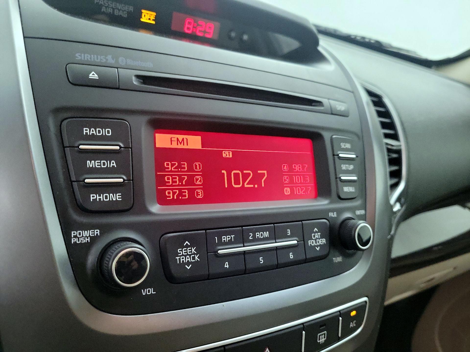 Thumbnail: 2014 Kia Sorento - 14