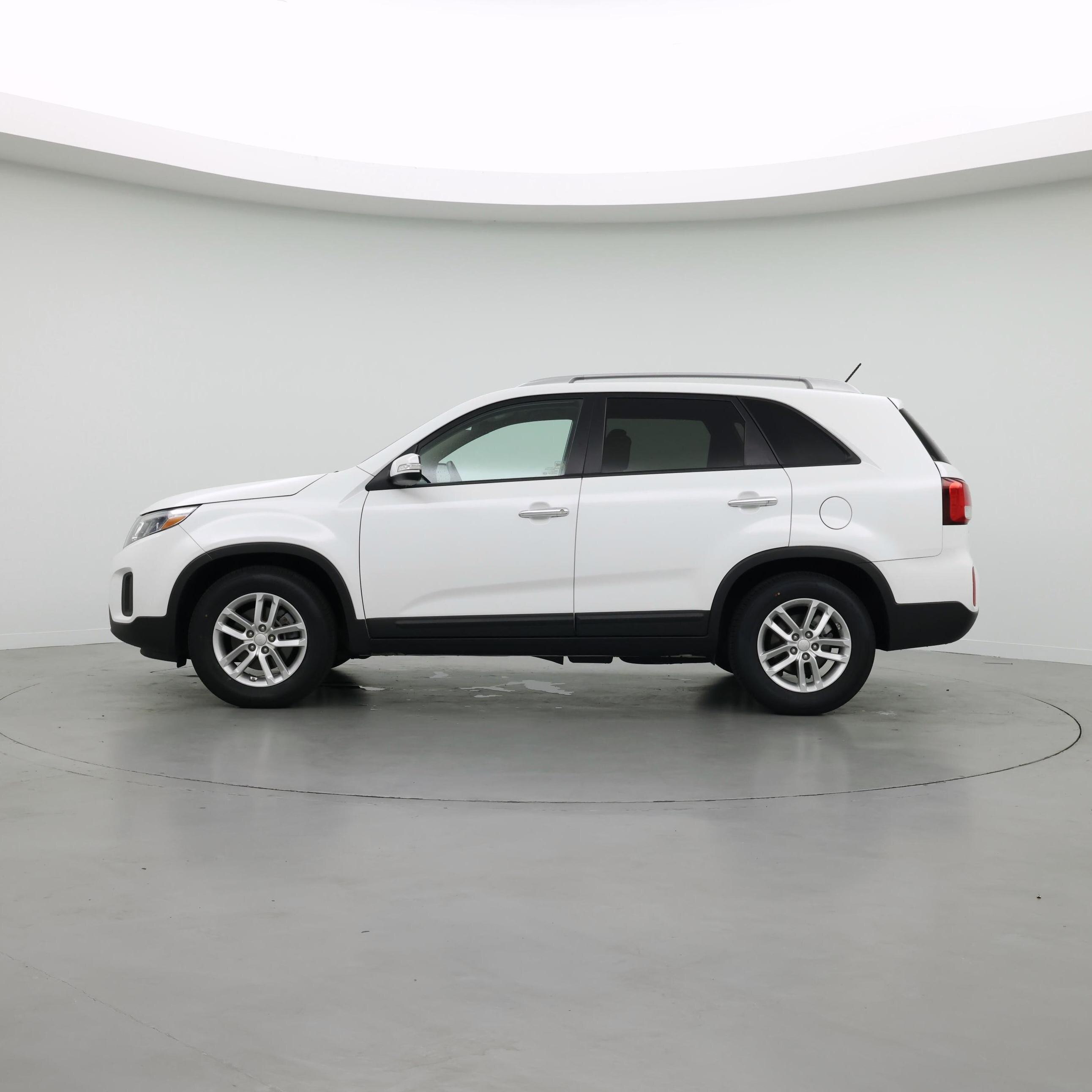 Thumbnail: 2014 Kia Sorento - 3